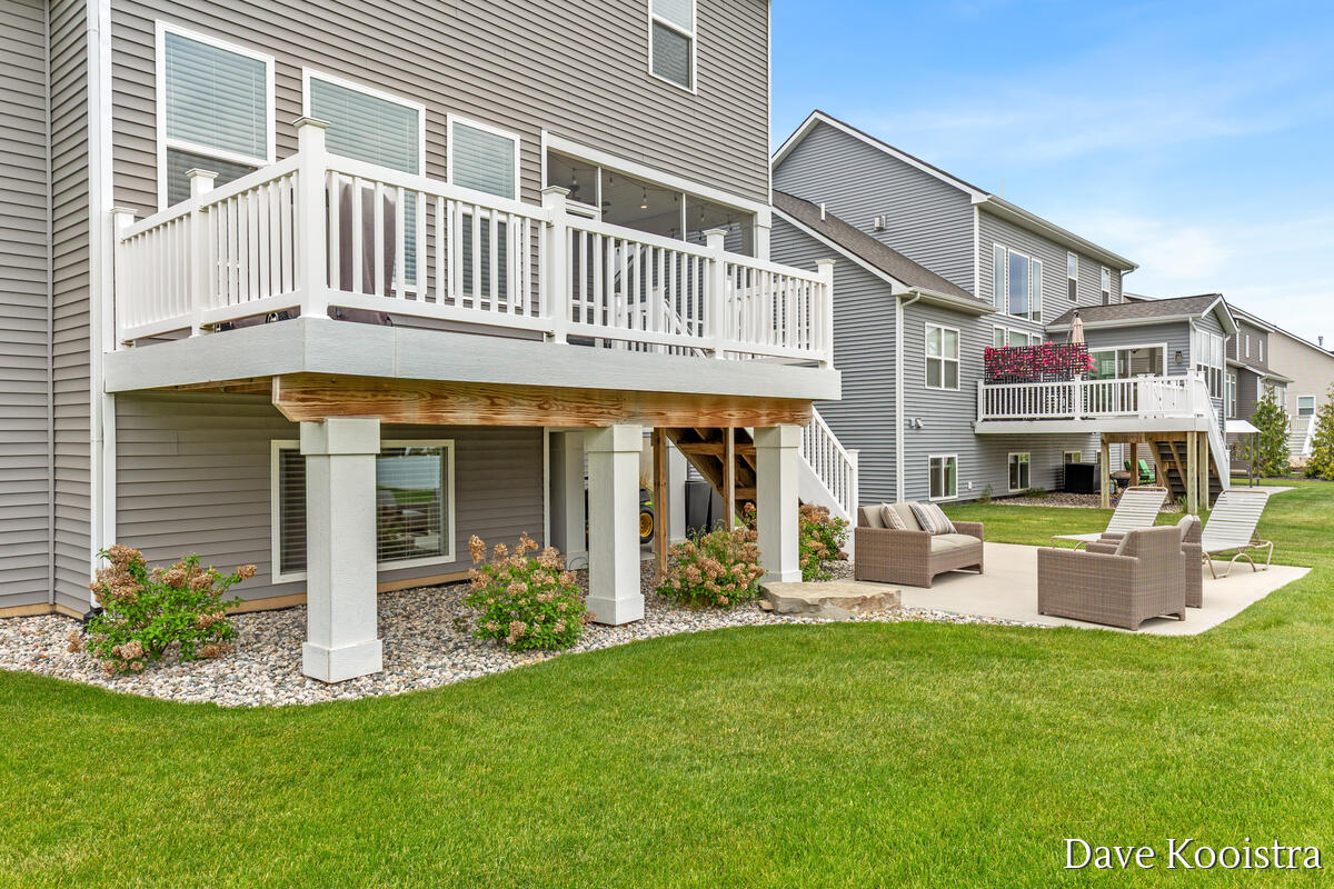 8218 Boardwalk Drive SW Byron Center MI 49315