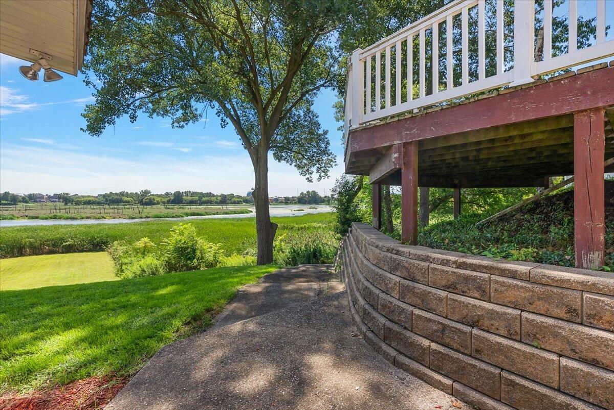 114 River Hills Drive Holland MI 49424