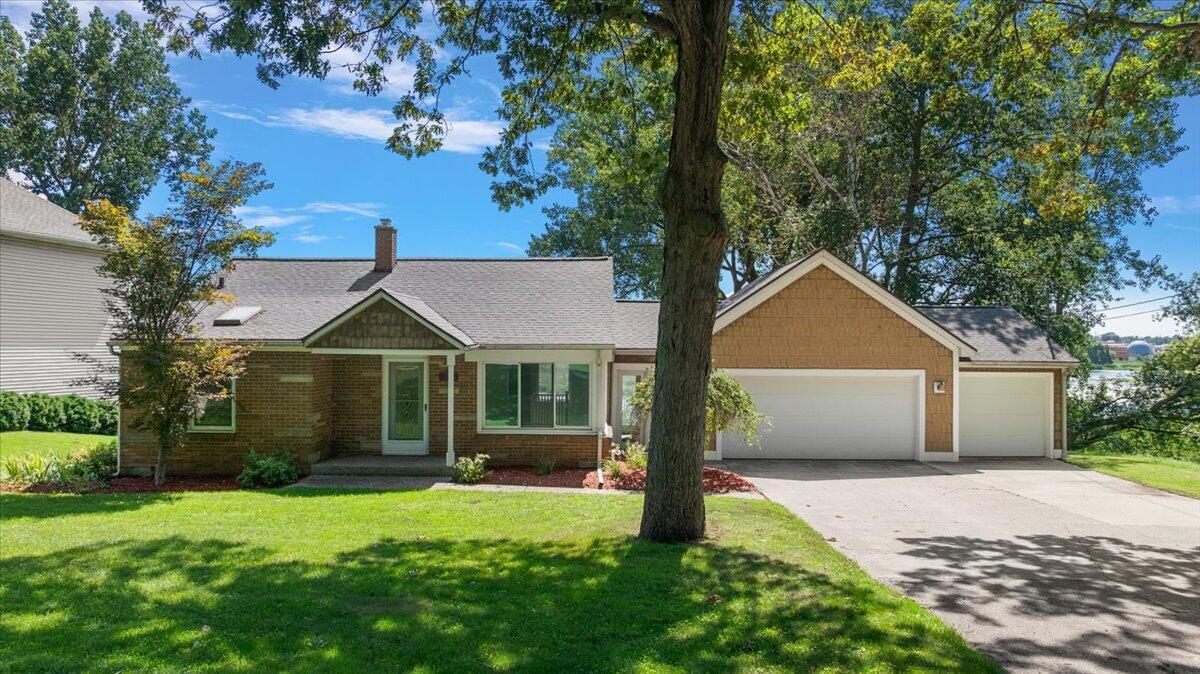 114 River Hills Drive Holland MI 49424