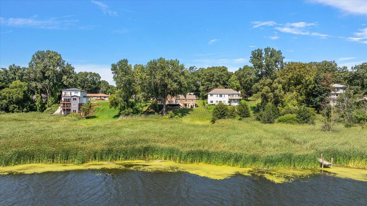 114 River Hills Drive Holland MI 49424