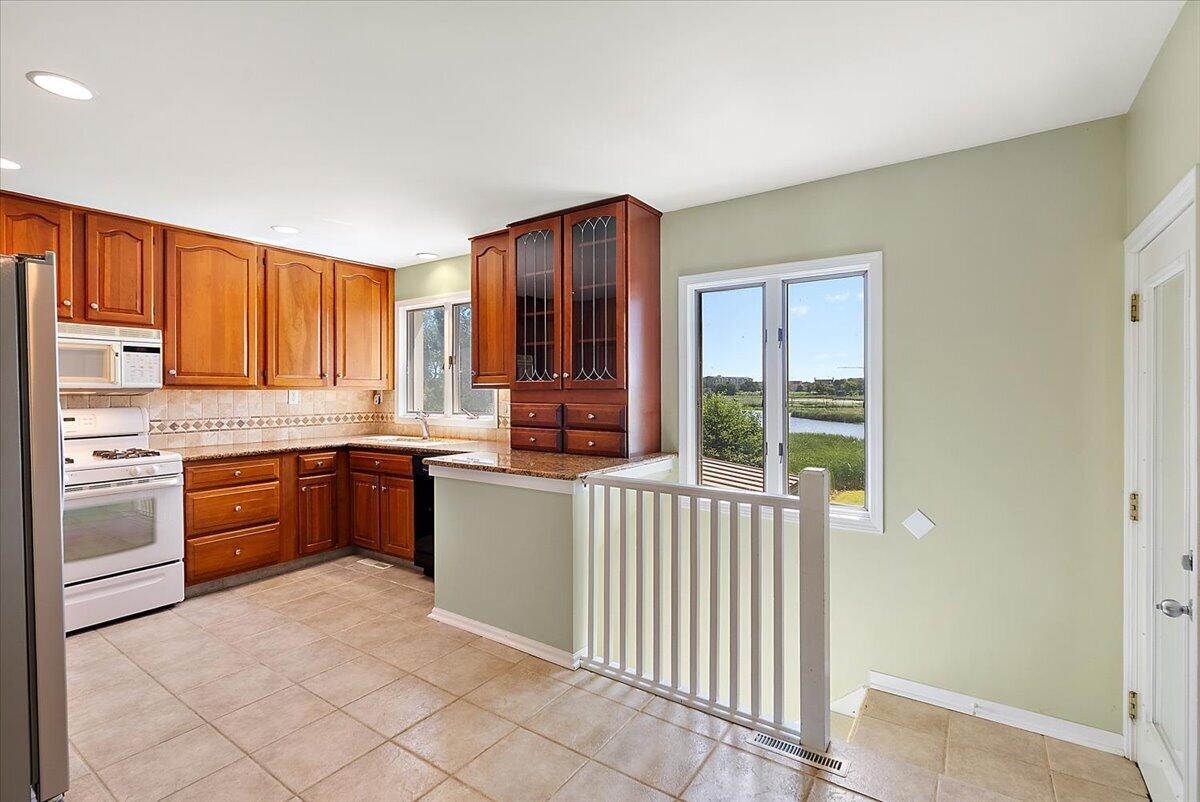 114 River Hills Drive Holland MI 49424