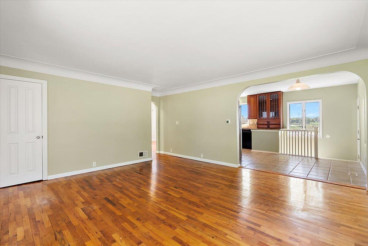114 River Hills Drive Holland MI 49424