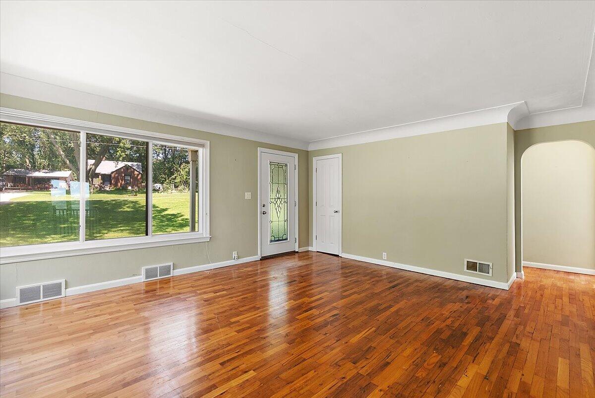 114 River Hills Drive Holland MI 49424