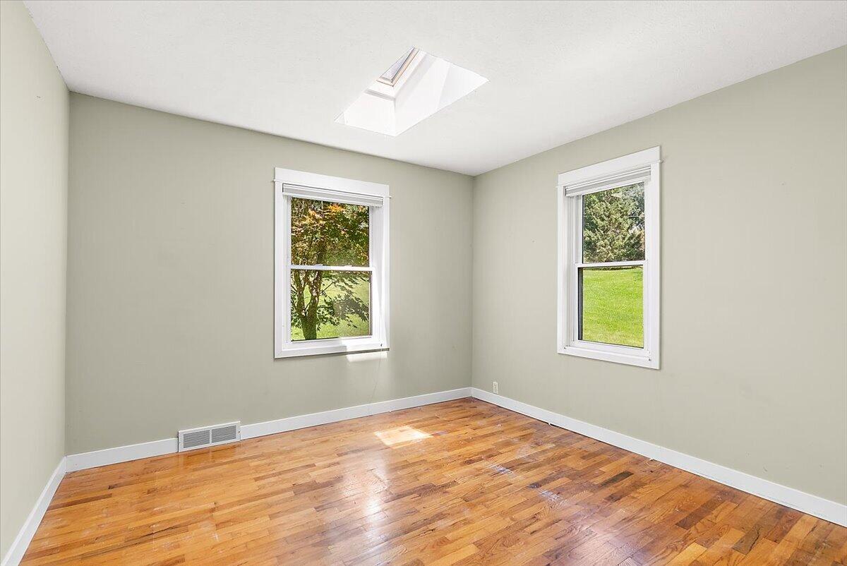 114 River Hills Drive Holland MI 49424