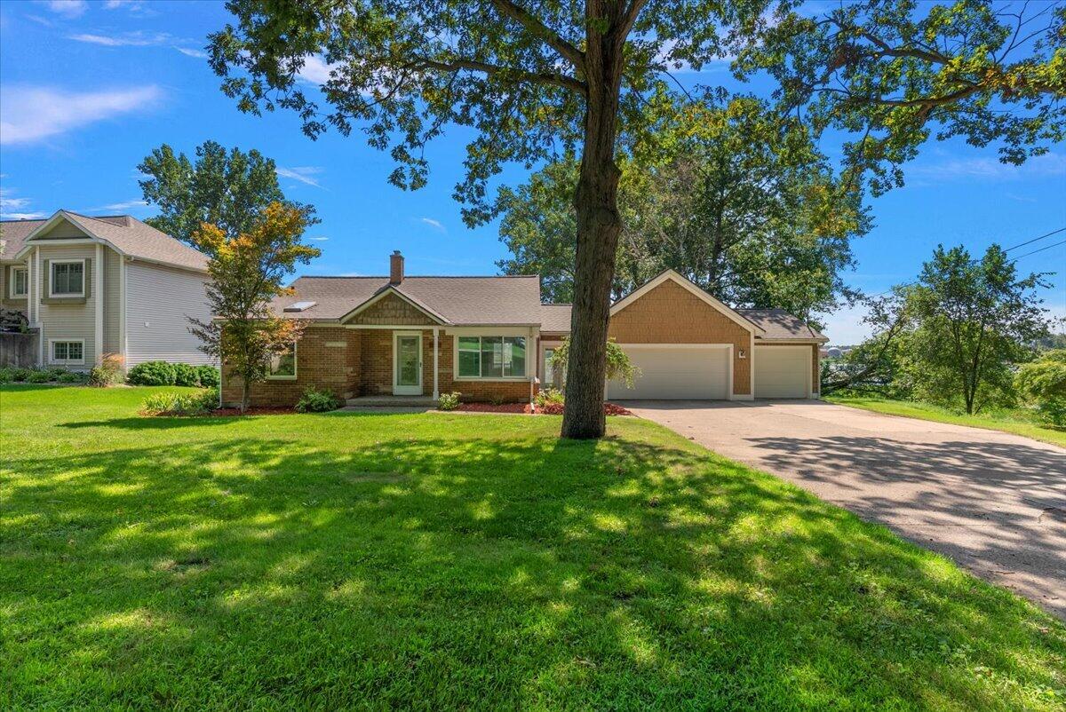 114 River Hills Drive Holland MI 49424