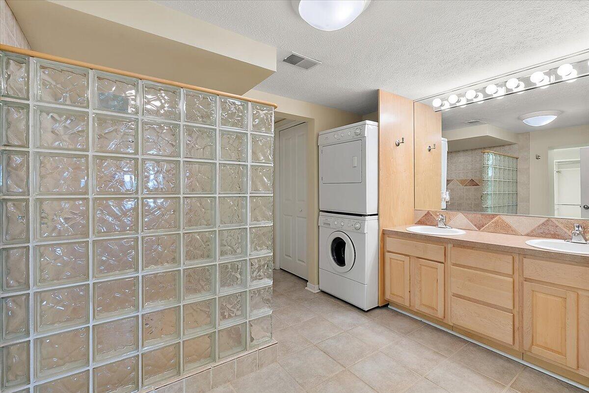 114 River Hills Drive Holland MI 49424