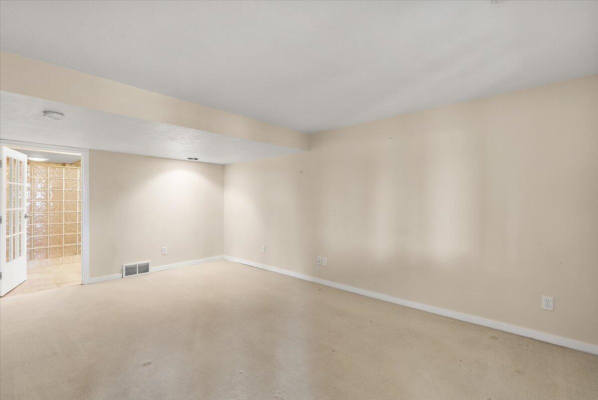114 River Hills Drive Holland MI 49424