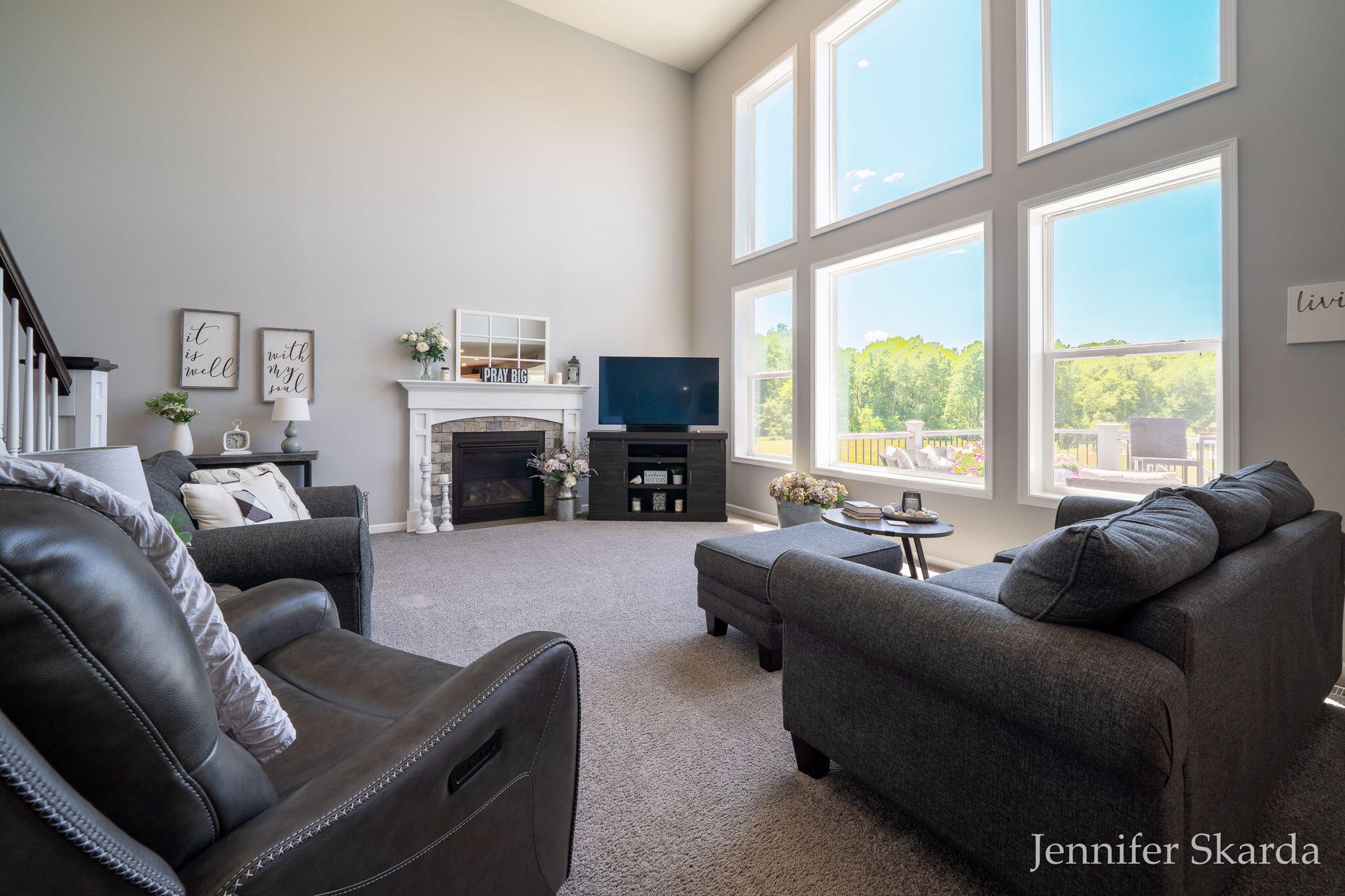 2930 E Morgan Trail NE Rockford MI 49341