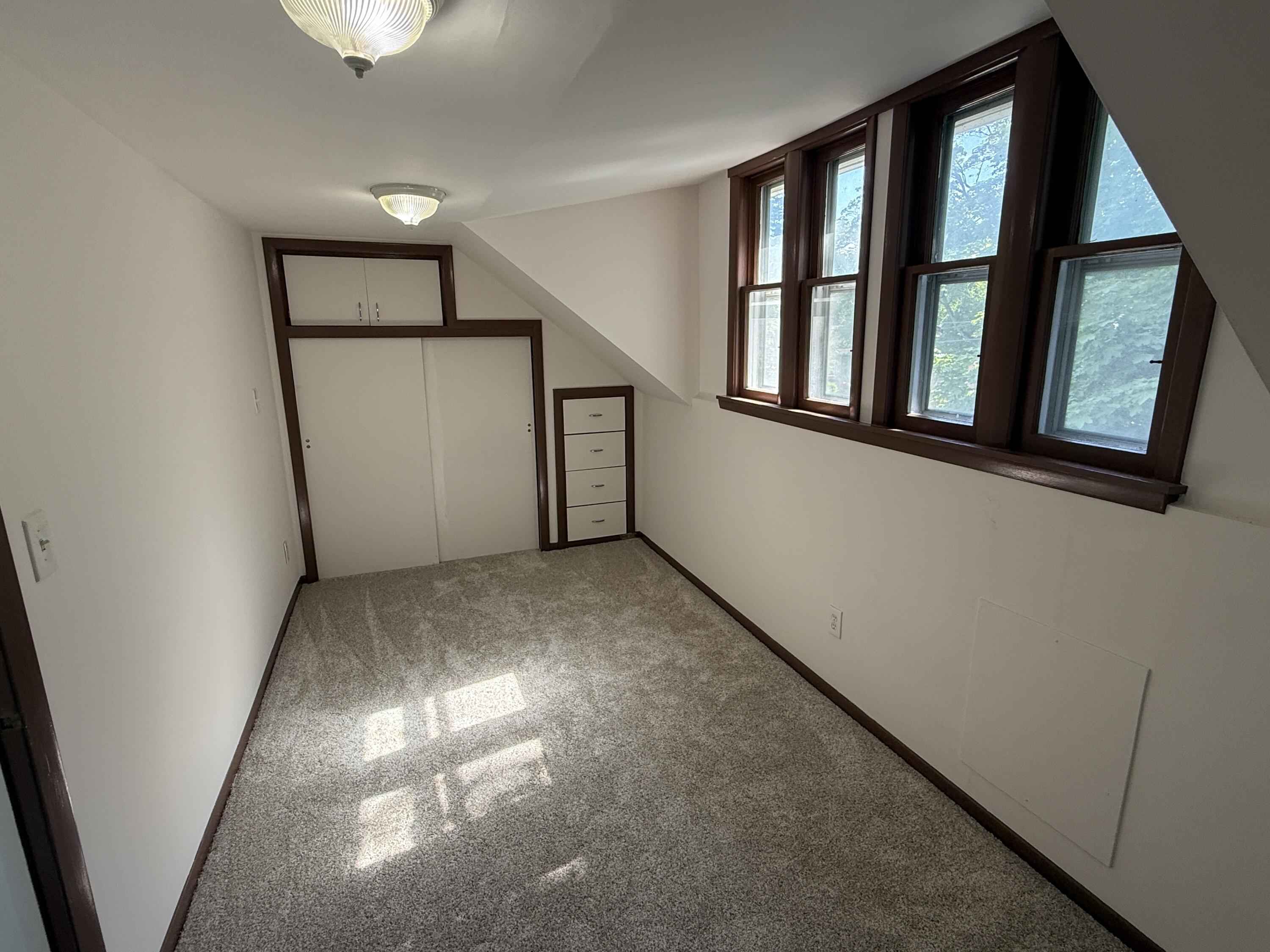 2074 Prospect Avenue NE Grand Rapids MI 49505