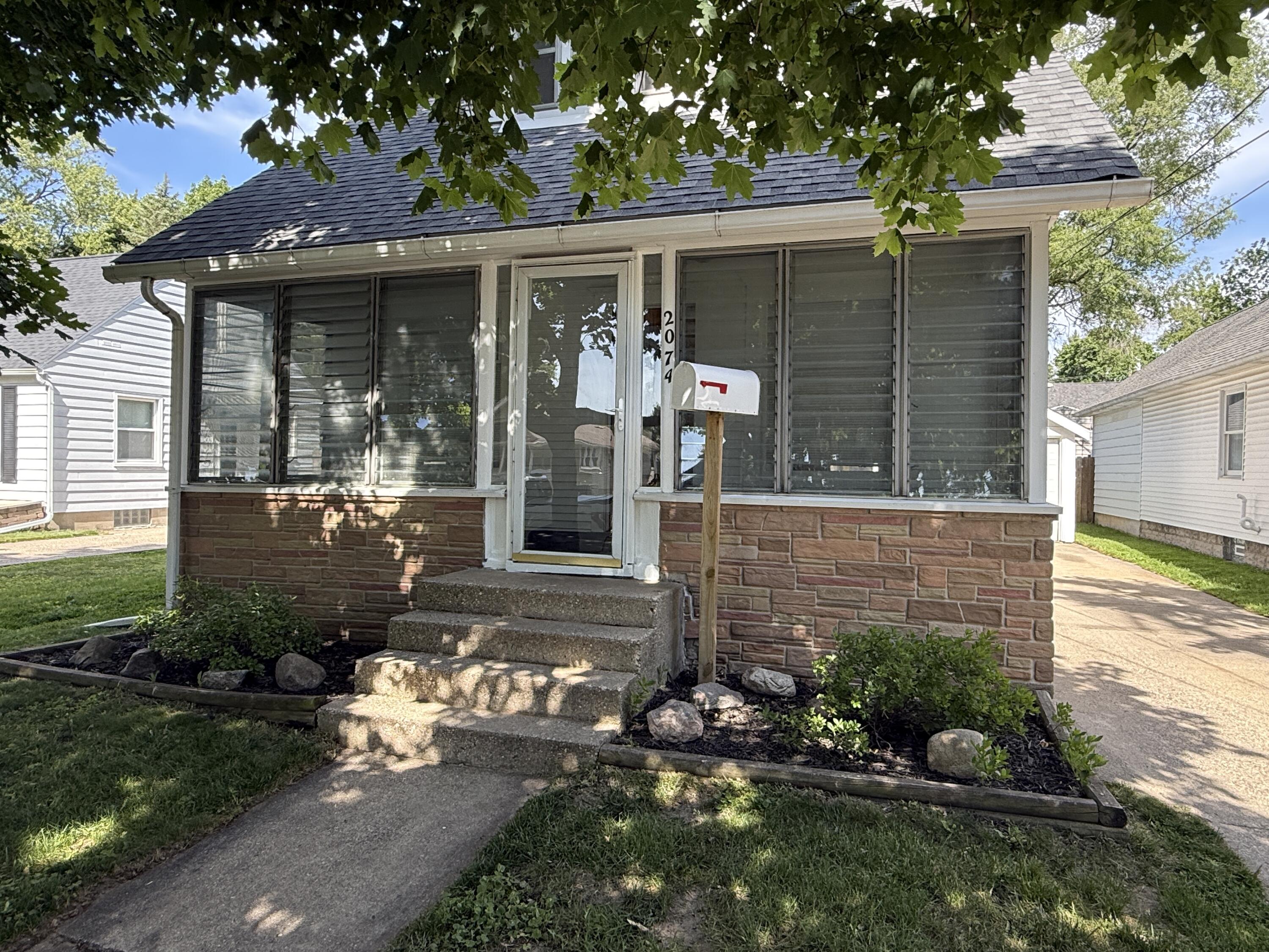 2074 Prospect Avenue NE Grand Rapids MI 49505