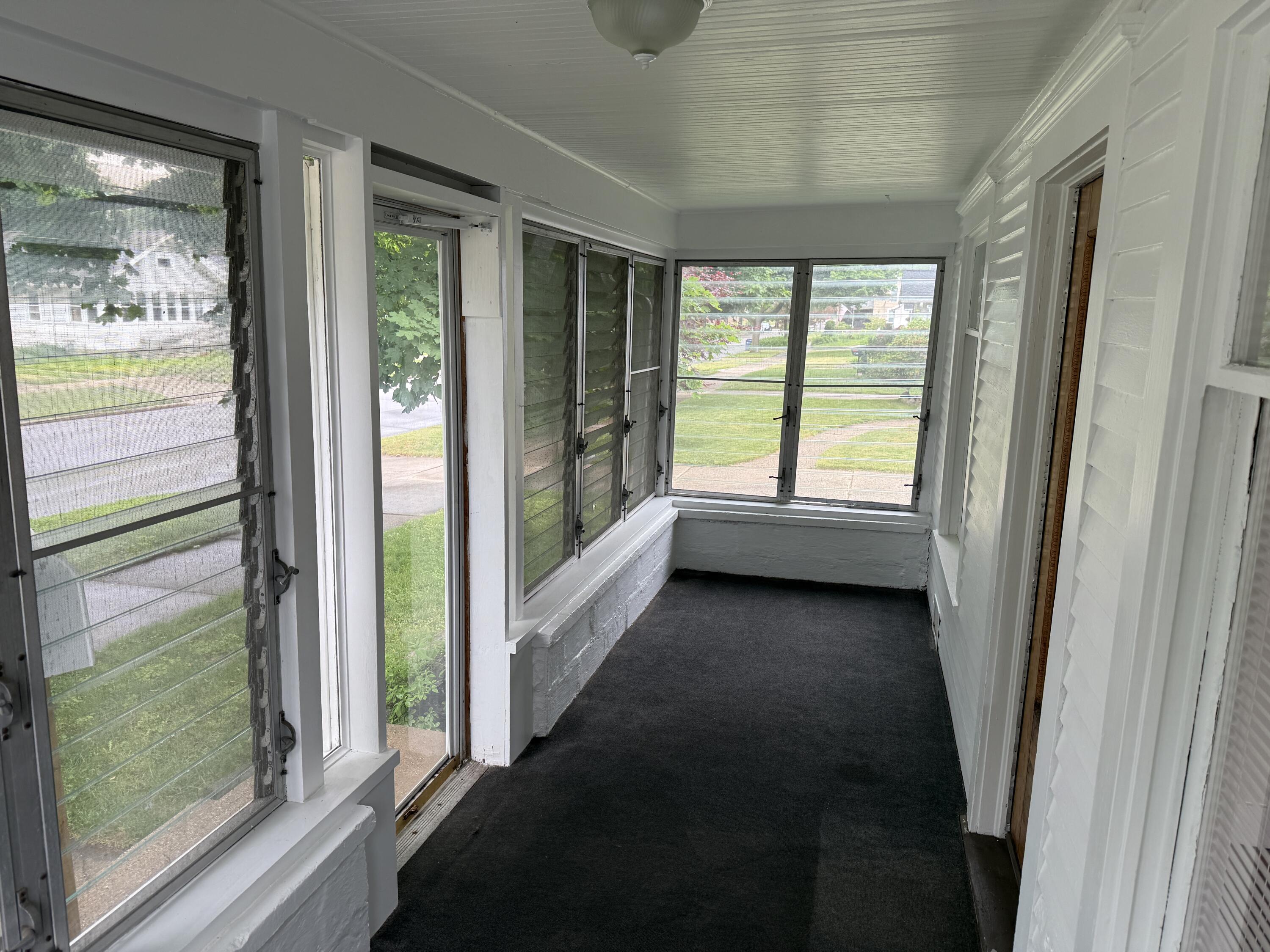 2074 Prospect Avenue NE Grand Rapids MI 49505