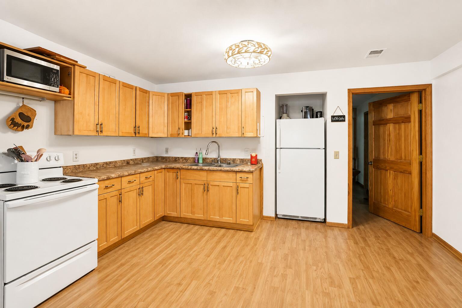 1946 Nazareth Road Kalamazoo MI 49048