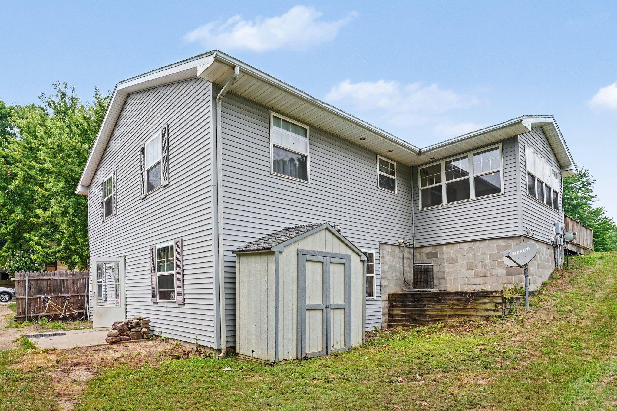 1946 Nazareth Road Kalamazoo MI 49048