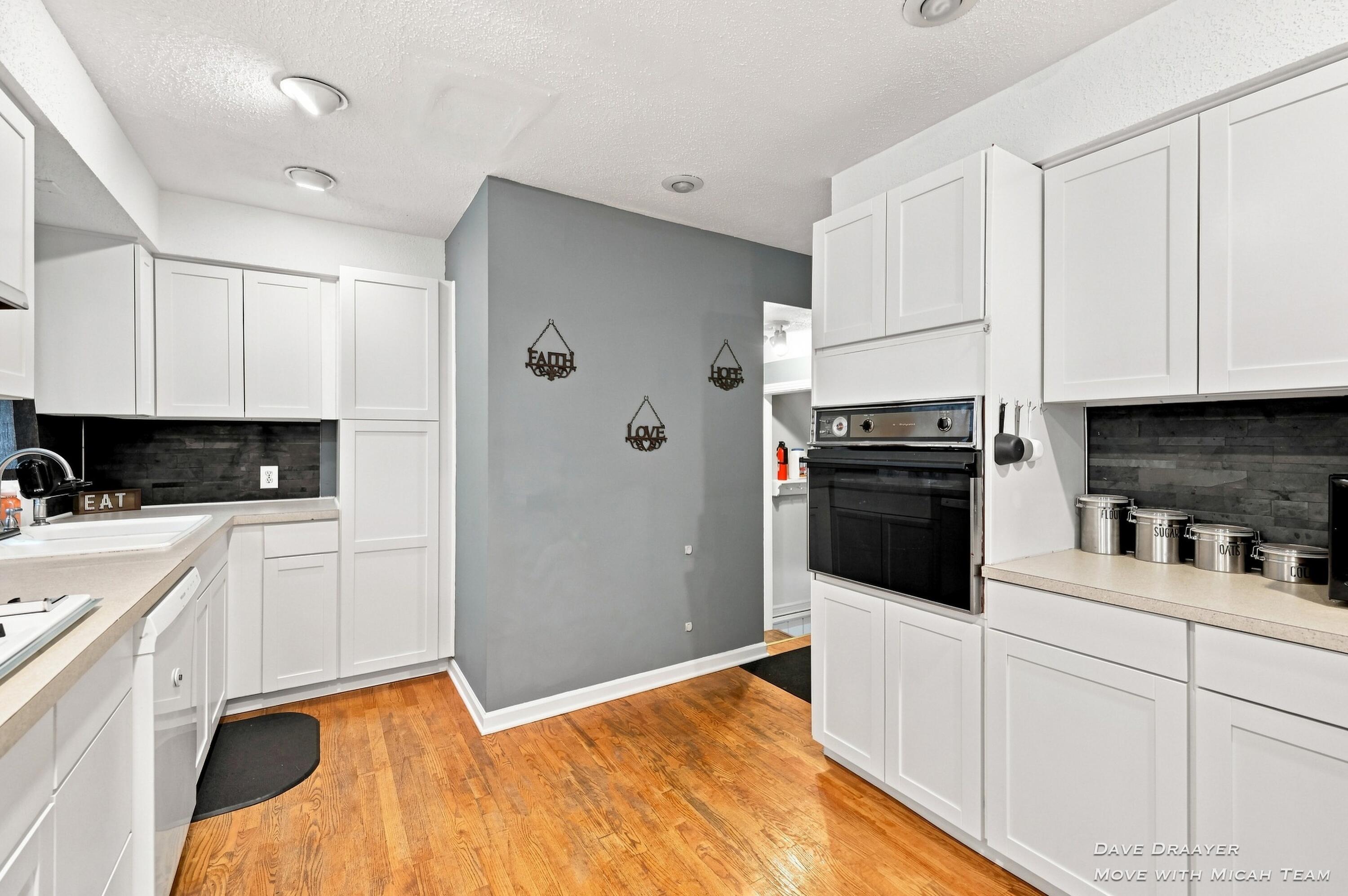 1512 Sylvan Avenue SE Grand Rapids MI 49506