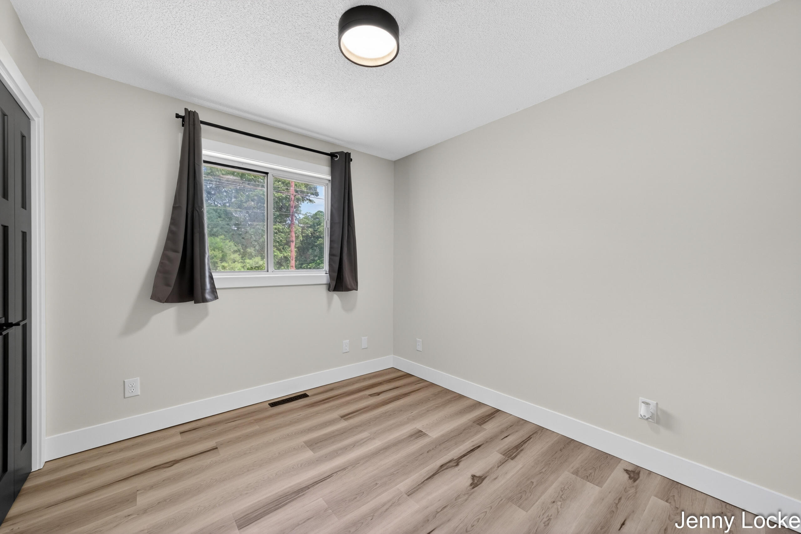2391 Macarthur Road Muskegon MI 49442