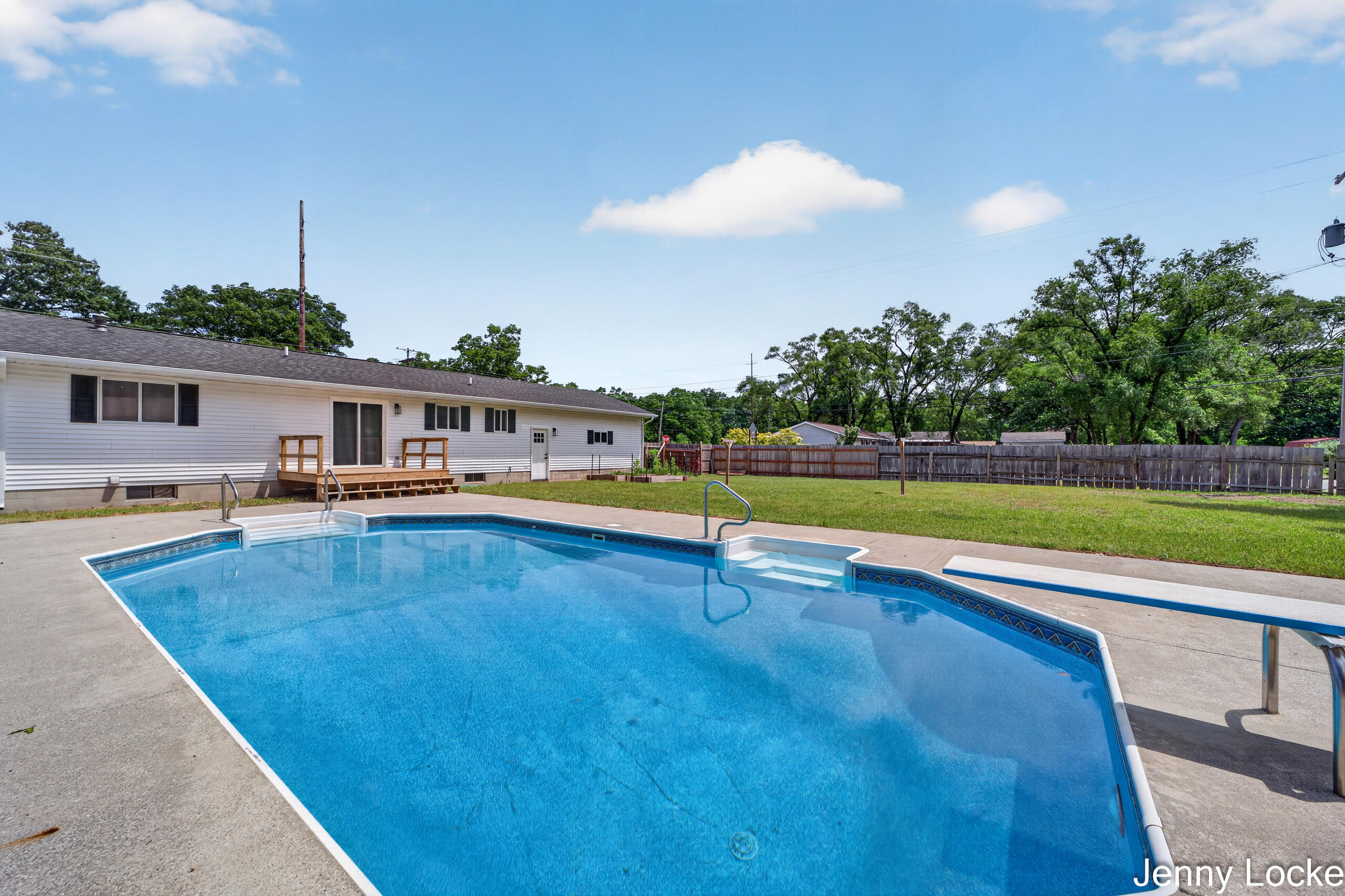 2391 Macarthur Road Muskegon MI 49442