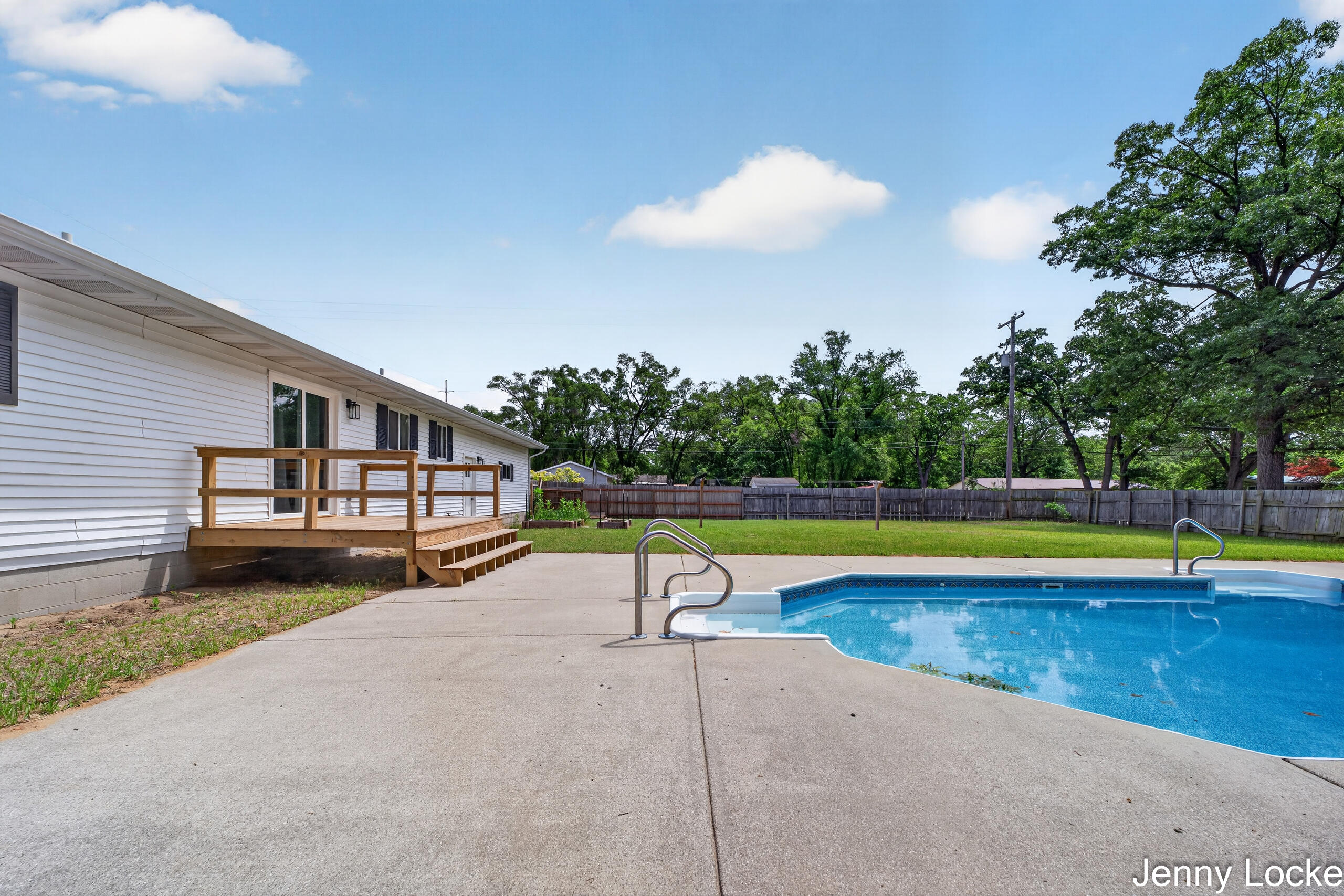 2391 Macarthur Road Muskegon MI 49442