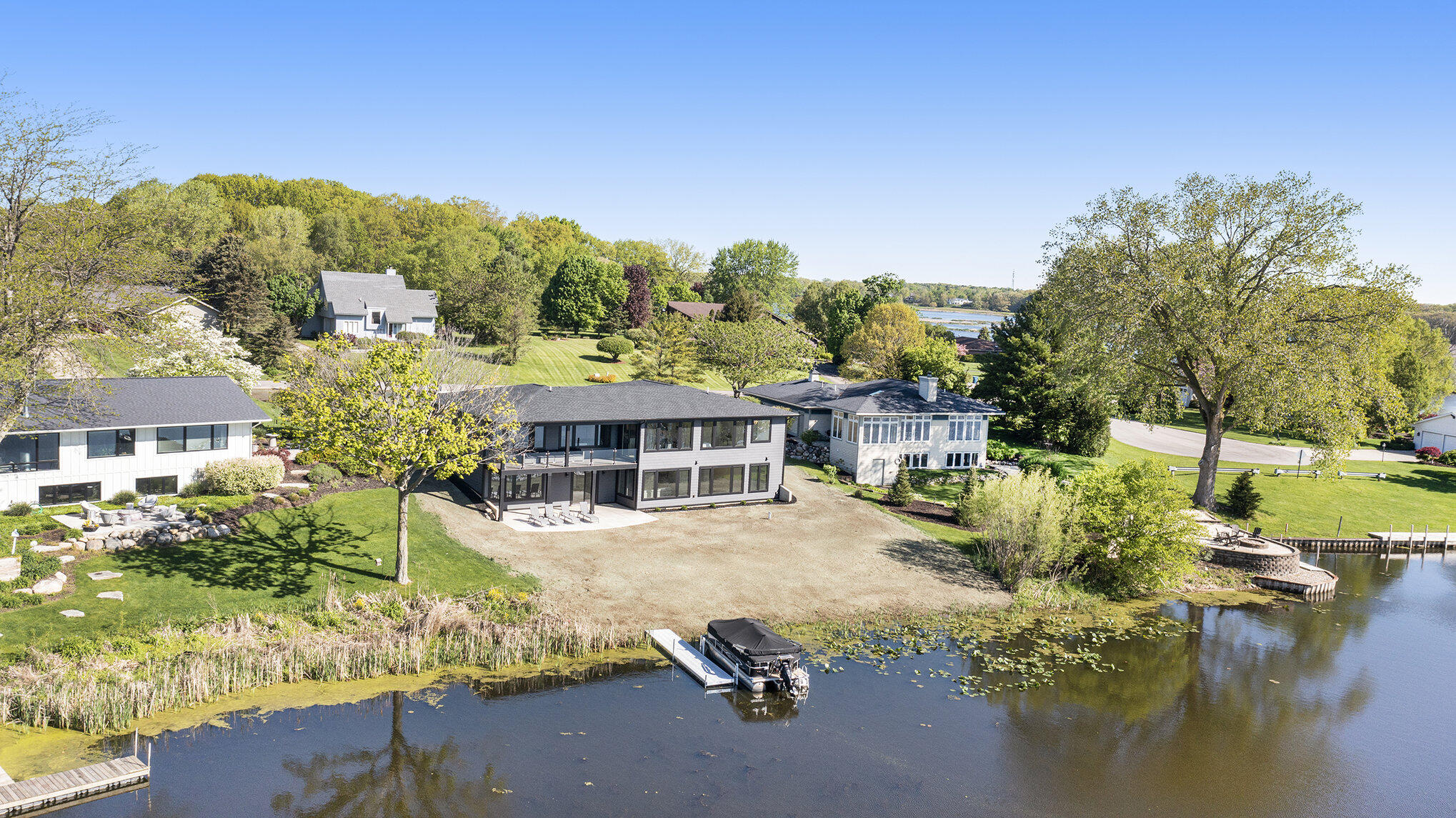 3017 Newport Drive Fennville MI 49408