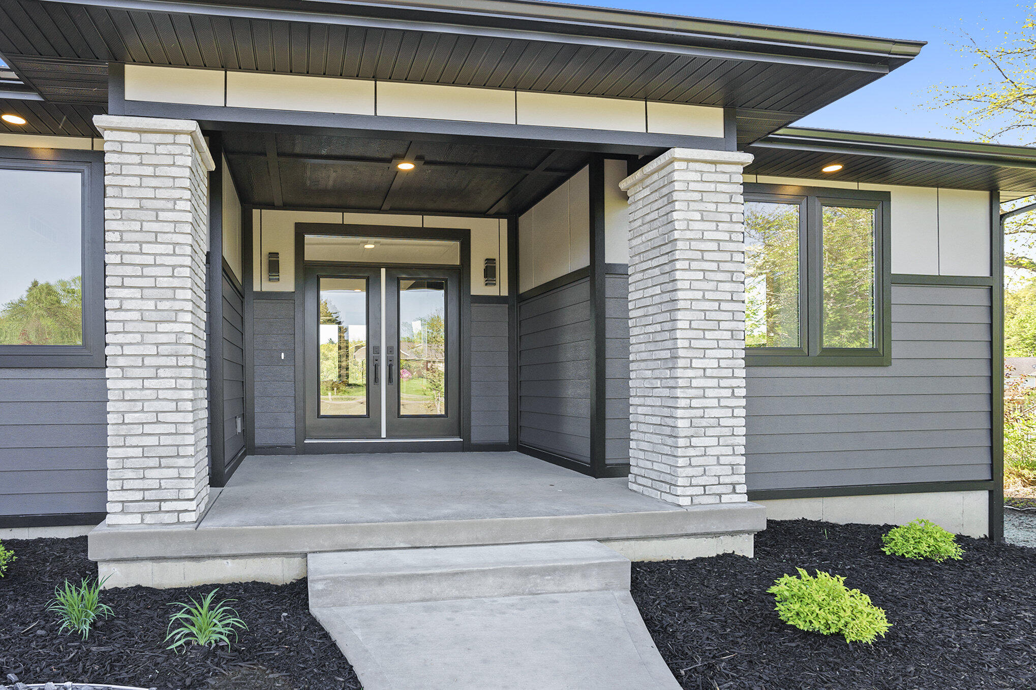 3017 Newport Drive Fennville MI 49408