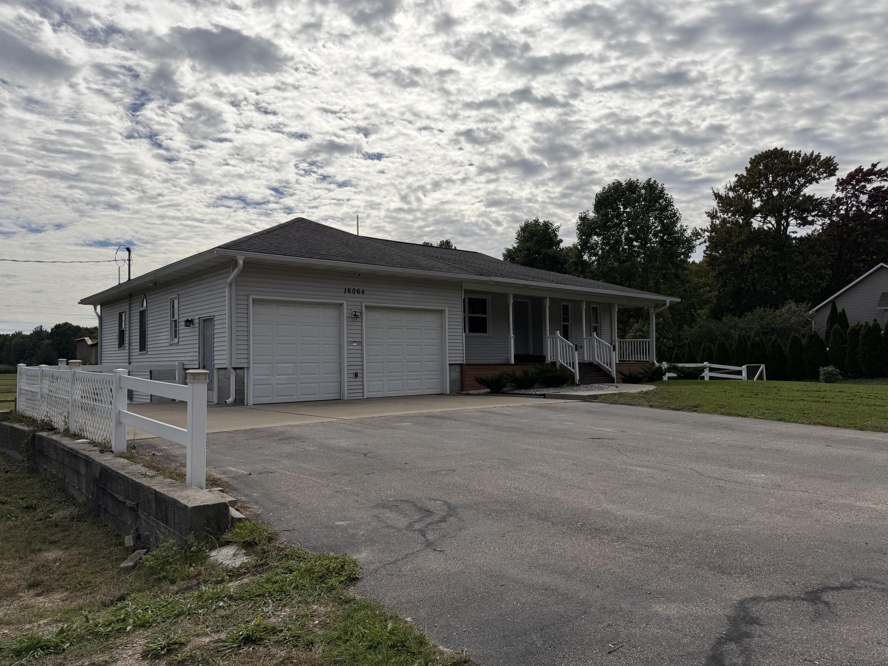 16064 Lincoln Street Grand Haven MI 49417