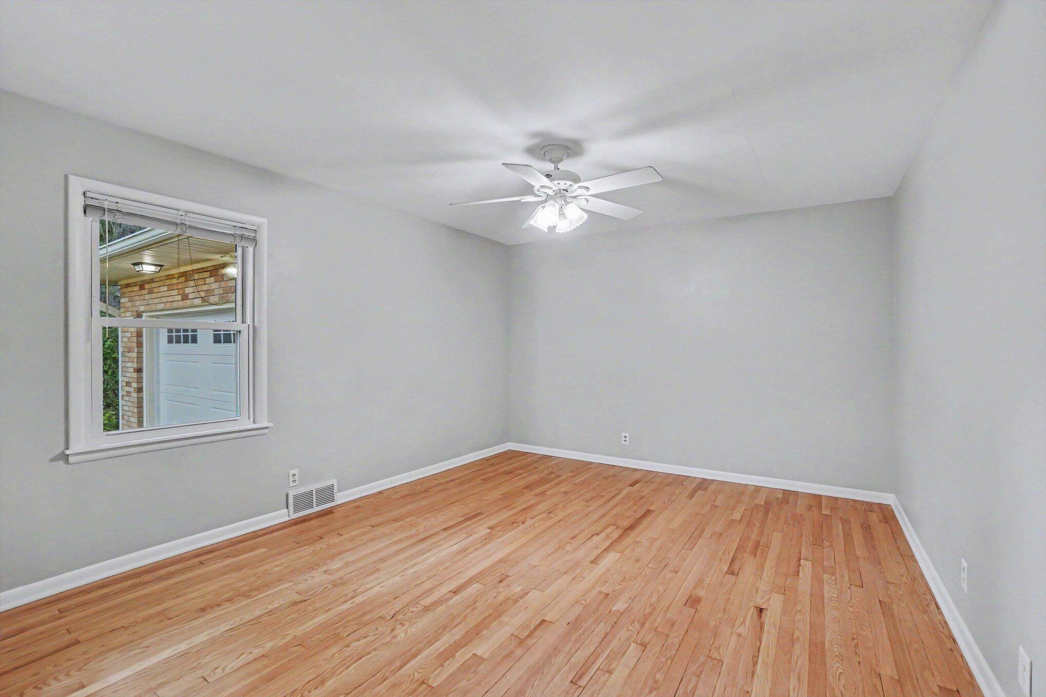 24 E 32nd Street Holland MI 49423