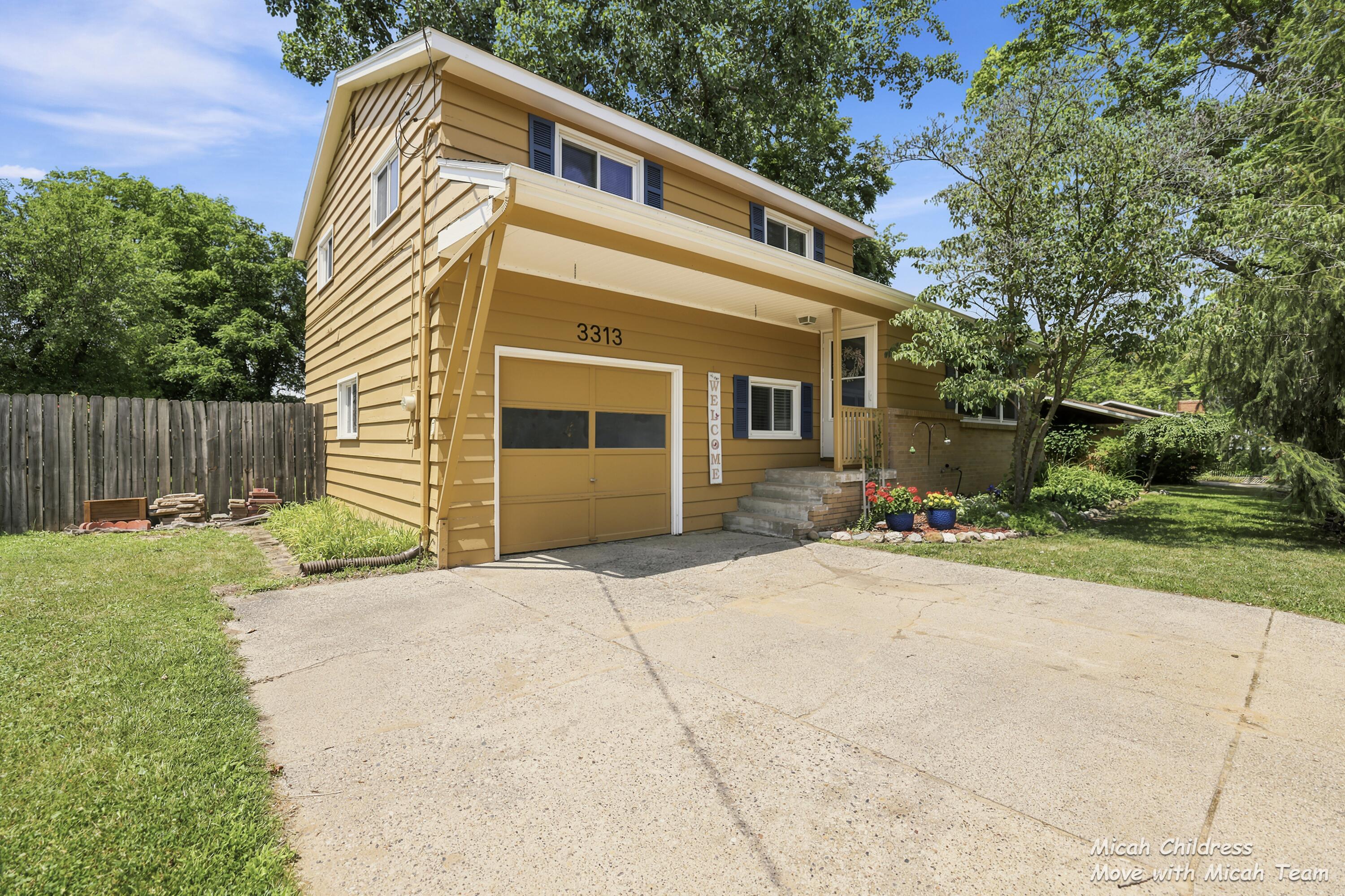 3313 Fuller Avenue SE Grand Rapids MI 49508