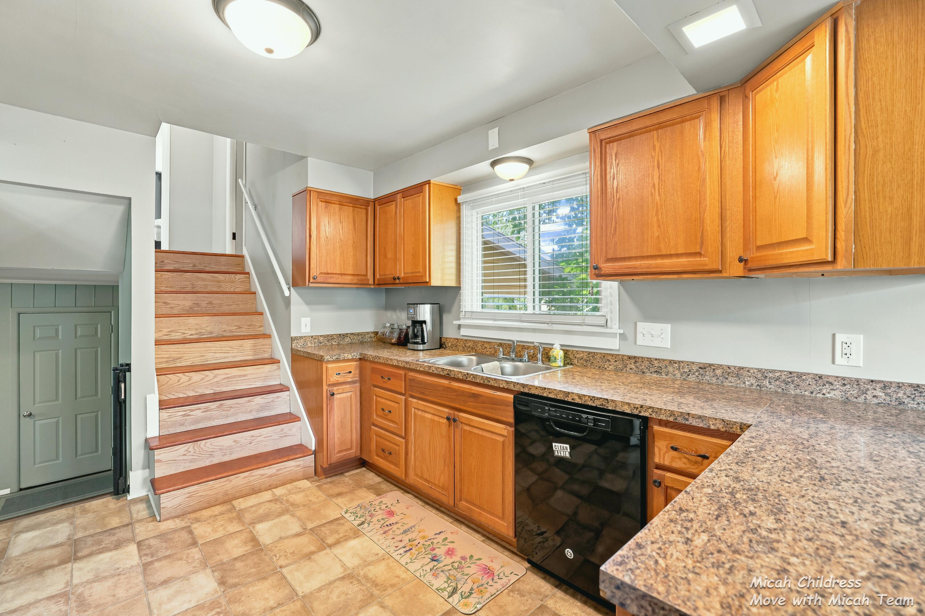 3313 Fuller Avenue SE Grand Rapids MI 49508