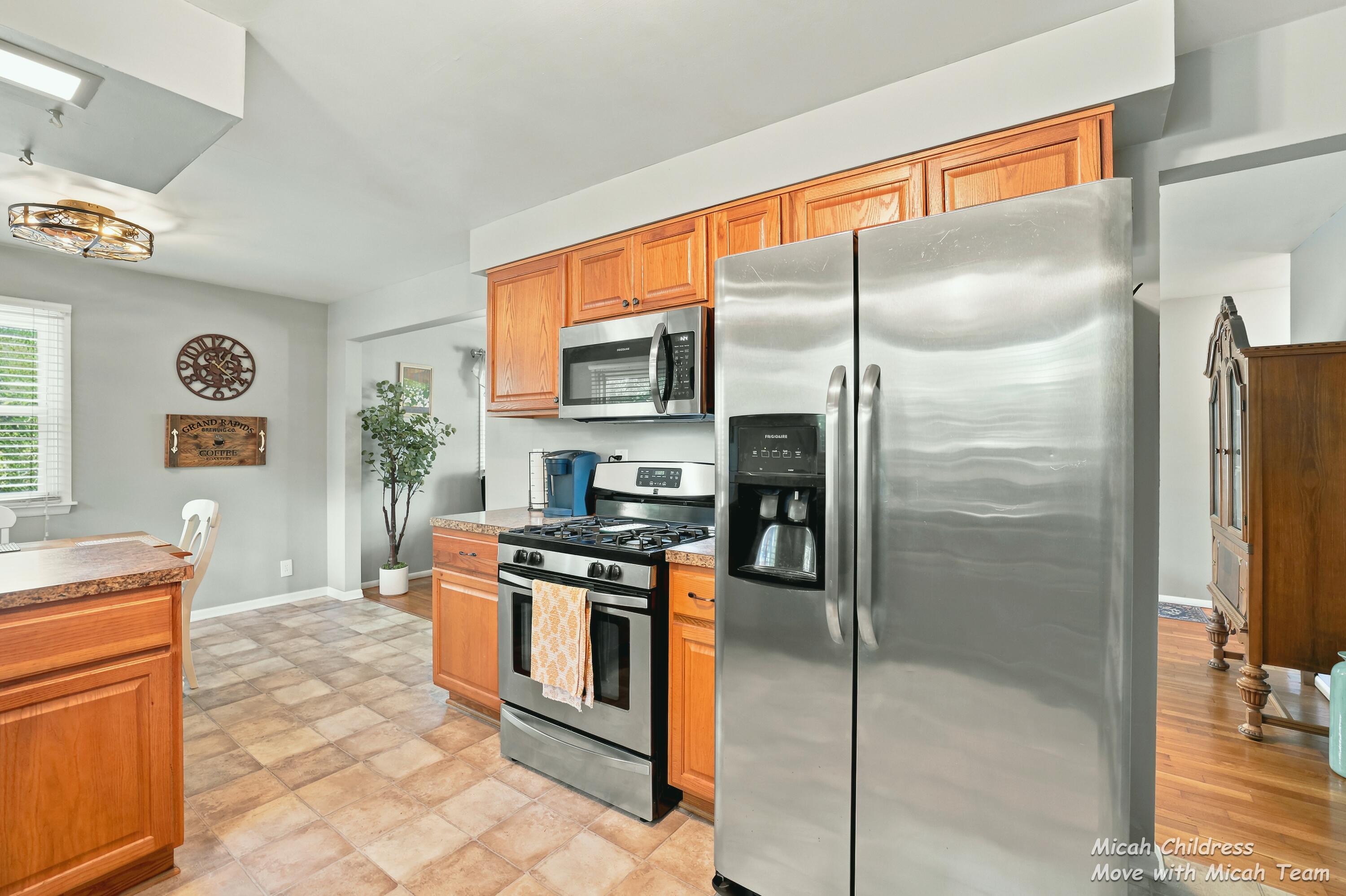 3313 Fuller Avenue SE Grand Rapids MI 49508
