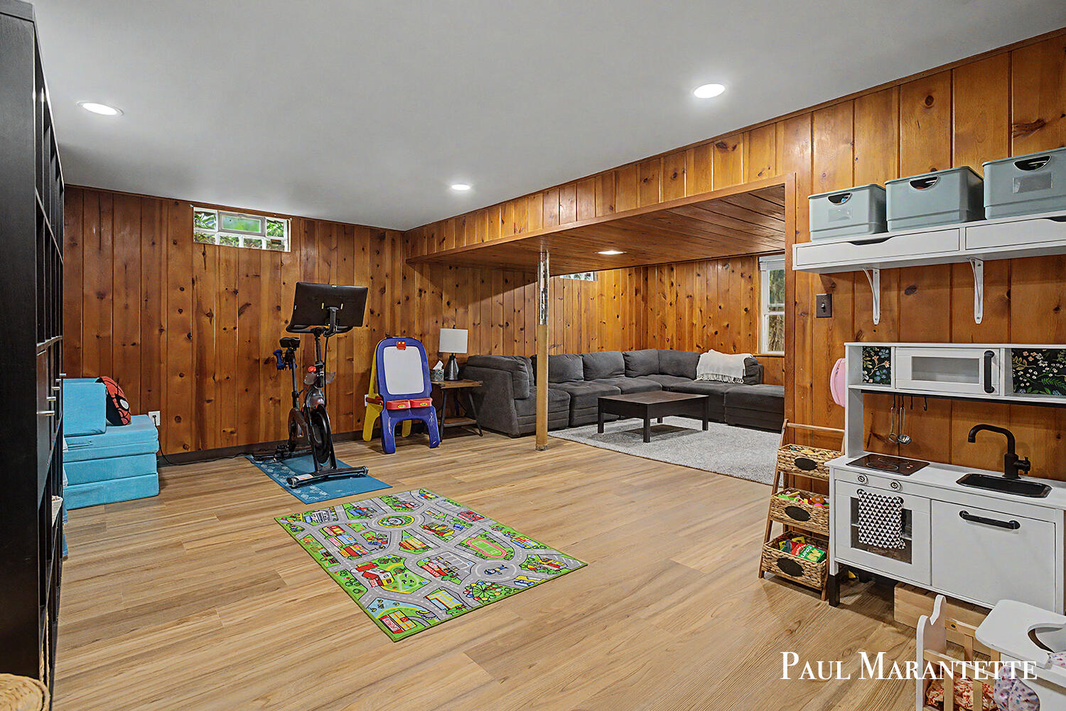 1028 Dorroll Street NE Grand Rapids MI 49505
