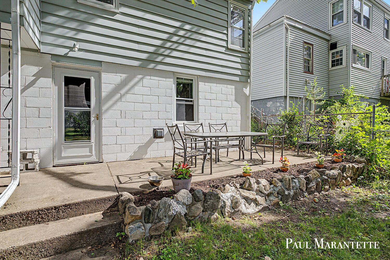 1028 Dorroll Street NE Grand Rapids MI 49505