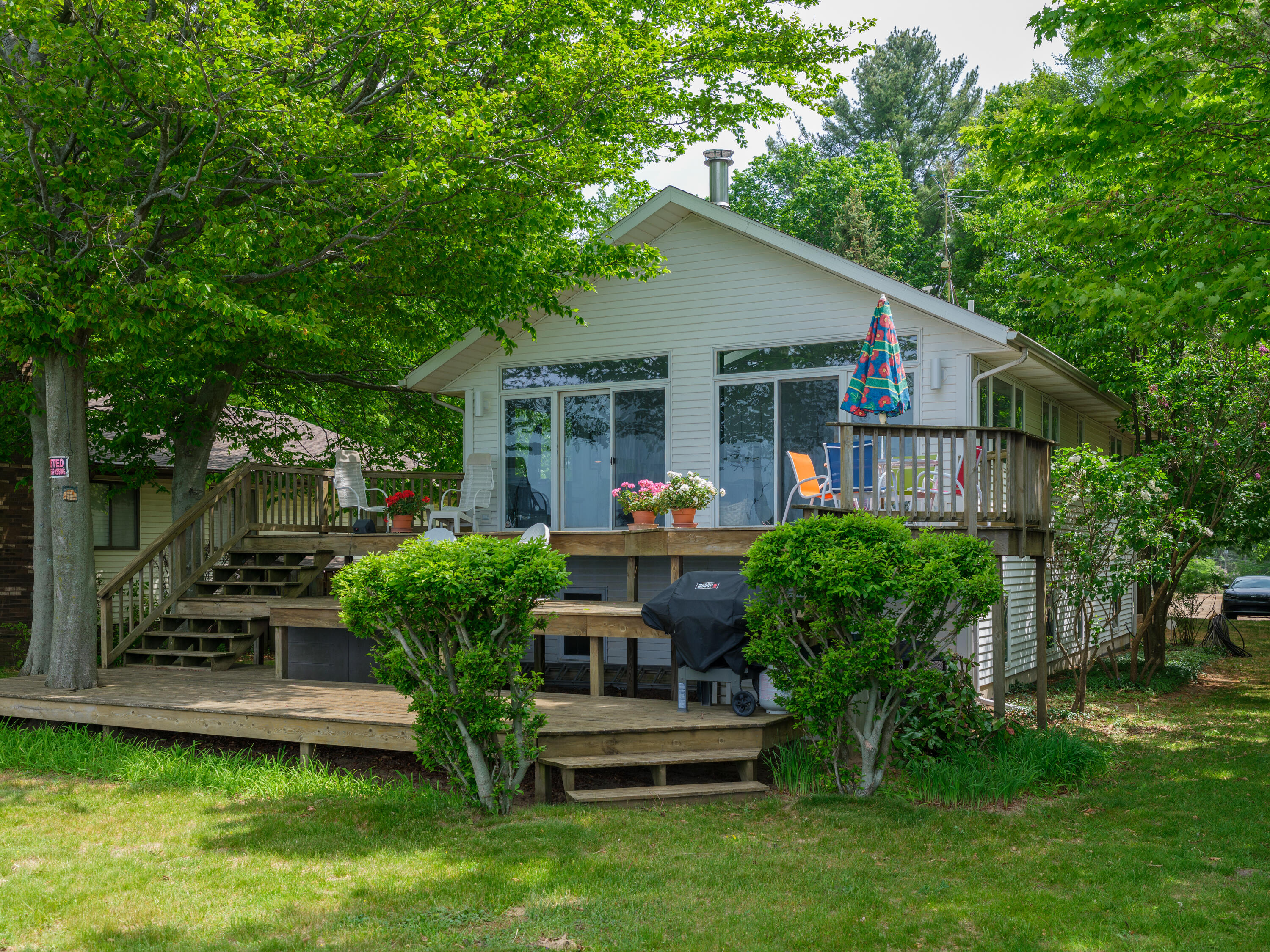 1192 Cherry Drive South Haven MI 49090