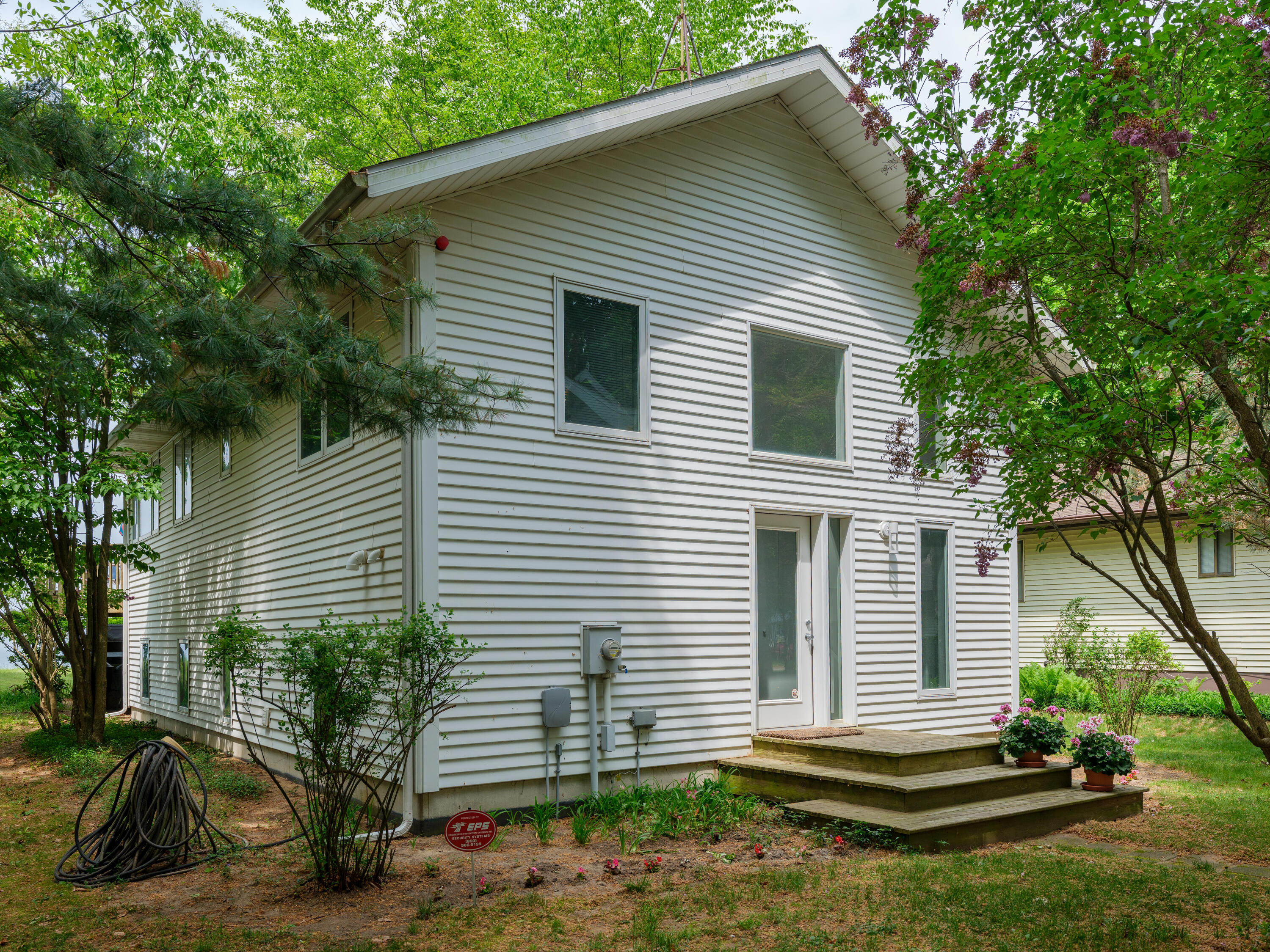 1192 Cherry Drive South Haven MI 49090