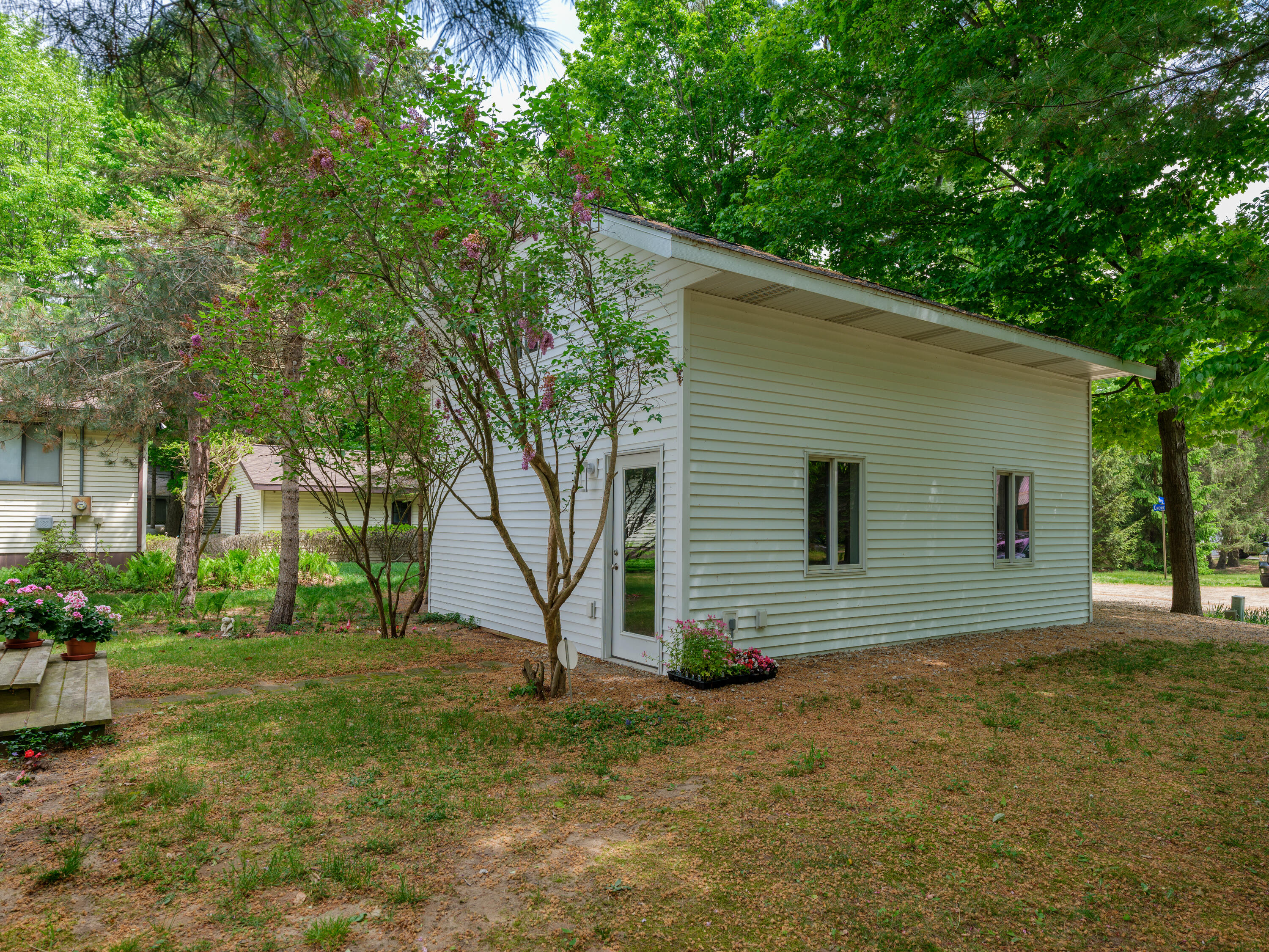 1192 Cherry Drive South Haven MI 49090
