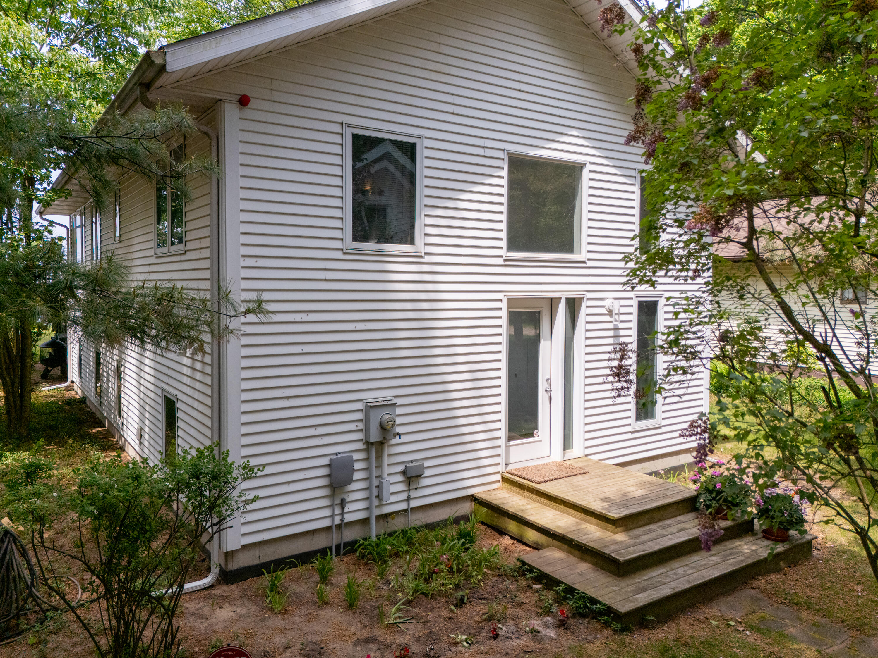 1192 Cherry Drive South Haven MI 49090