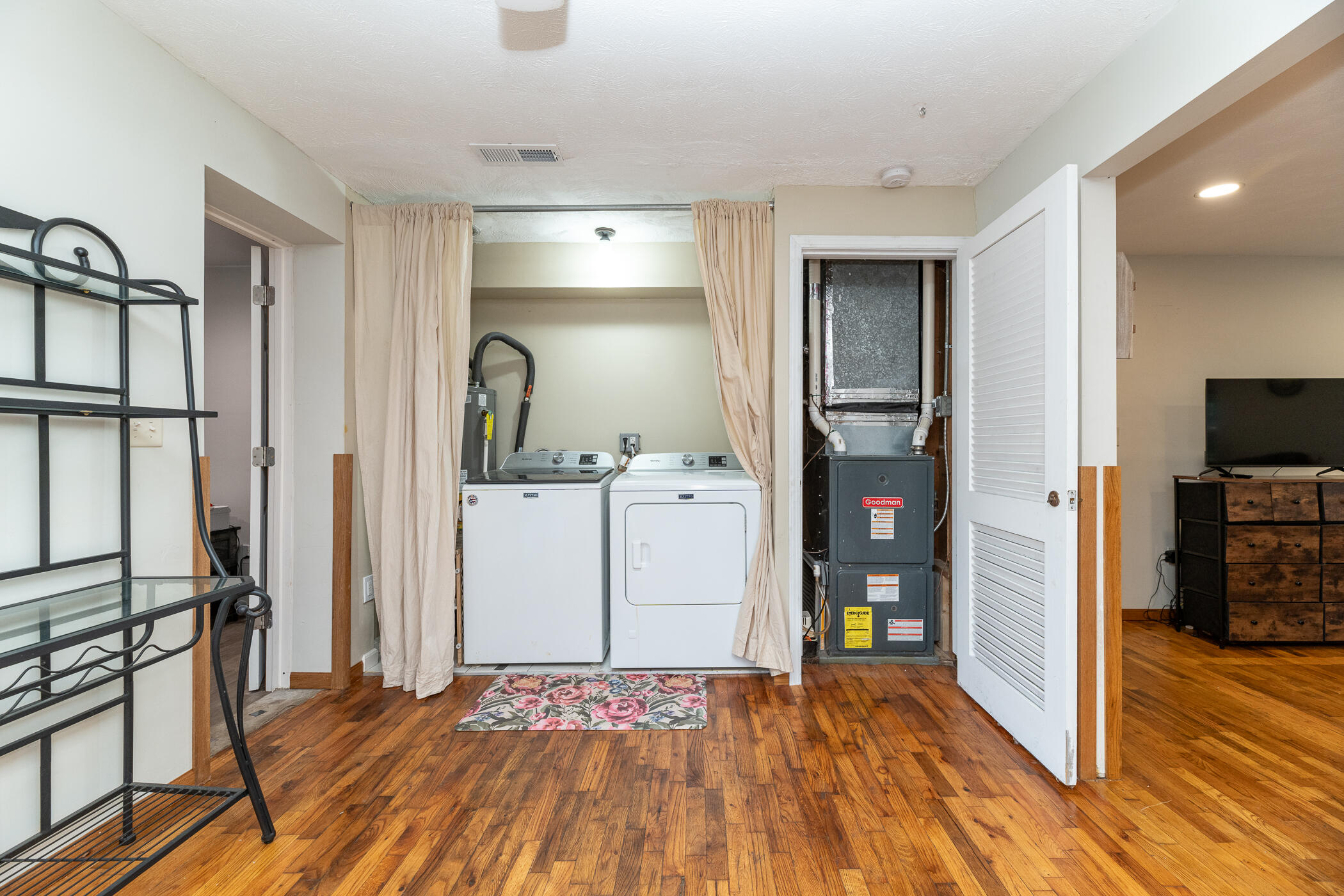 6922 Lovers Lane Portage MI 49002