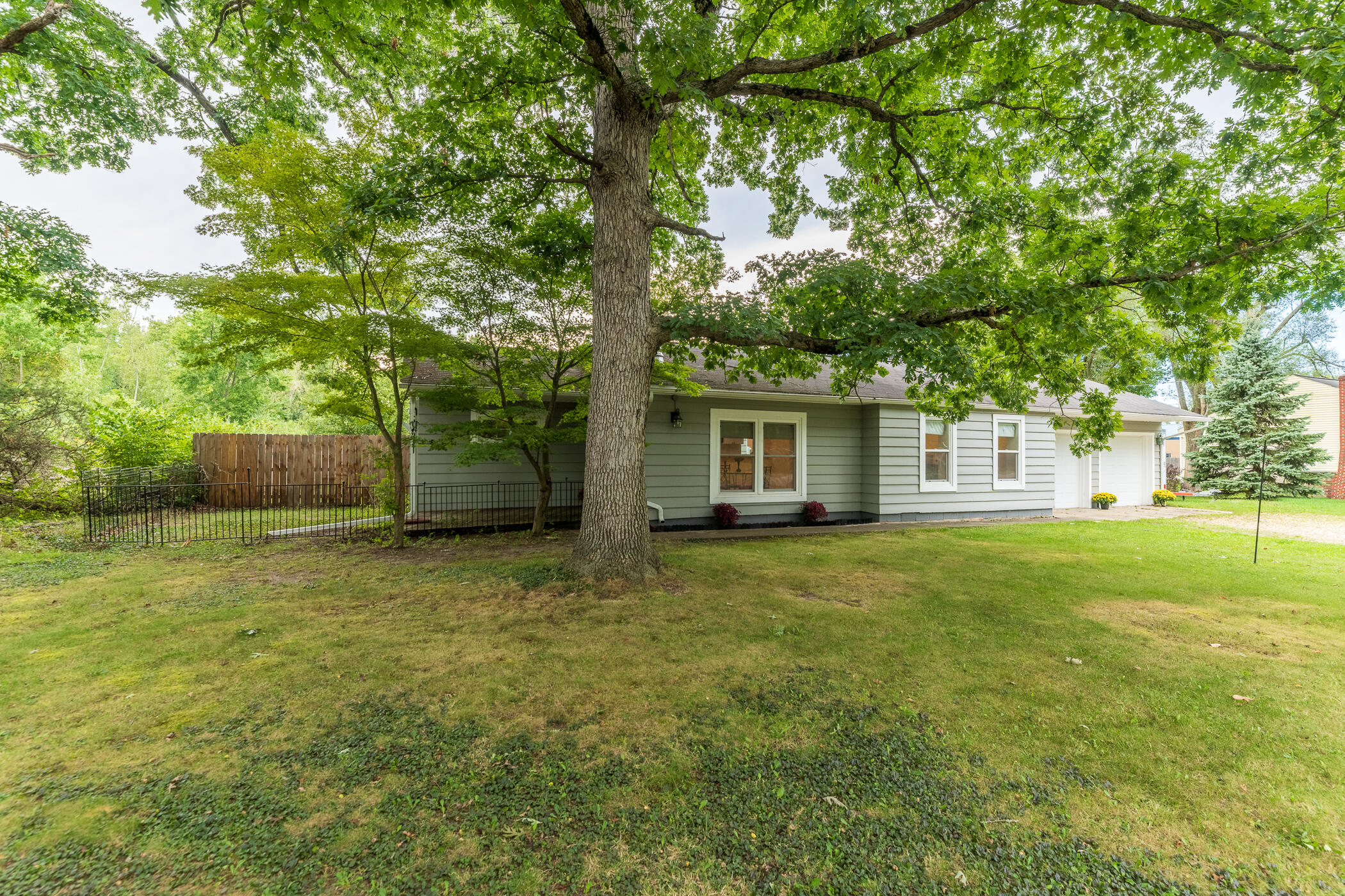 6922 Lovers Lane Portage MI 49002