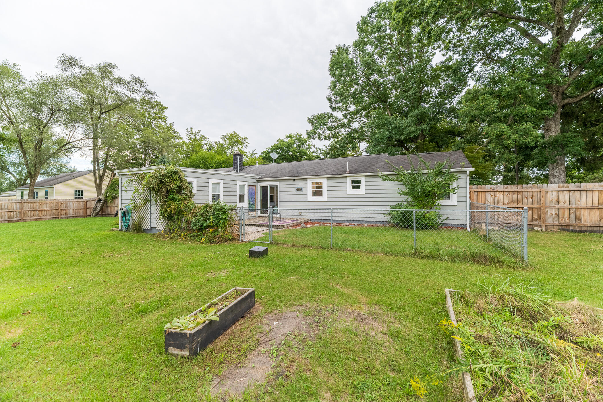 6922 Lovers Lane Portage MI 49002
