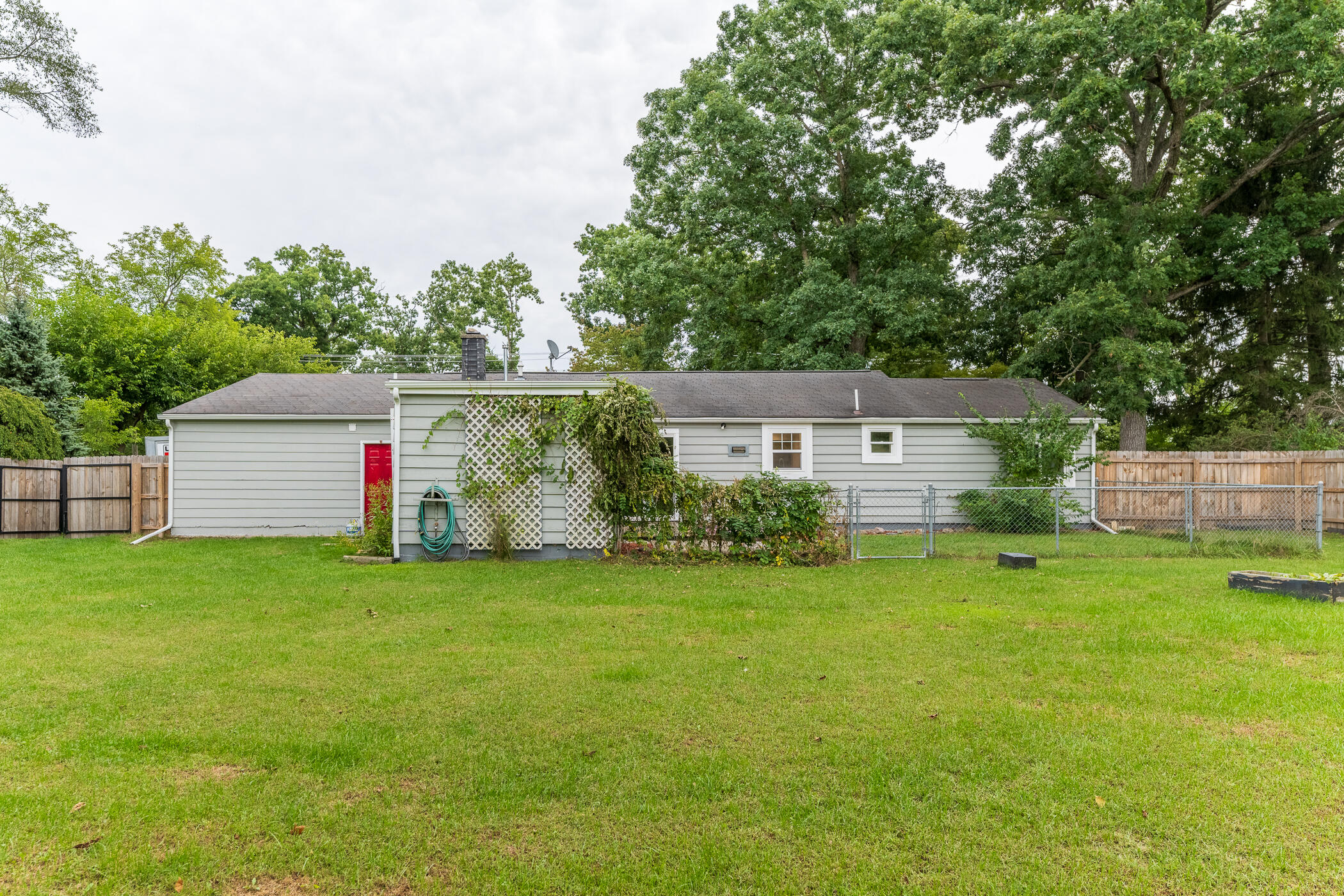 6922 Lovers Lane Portage MI 49002