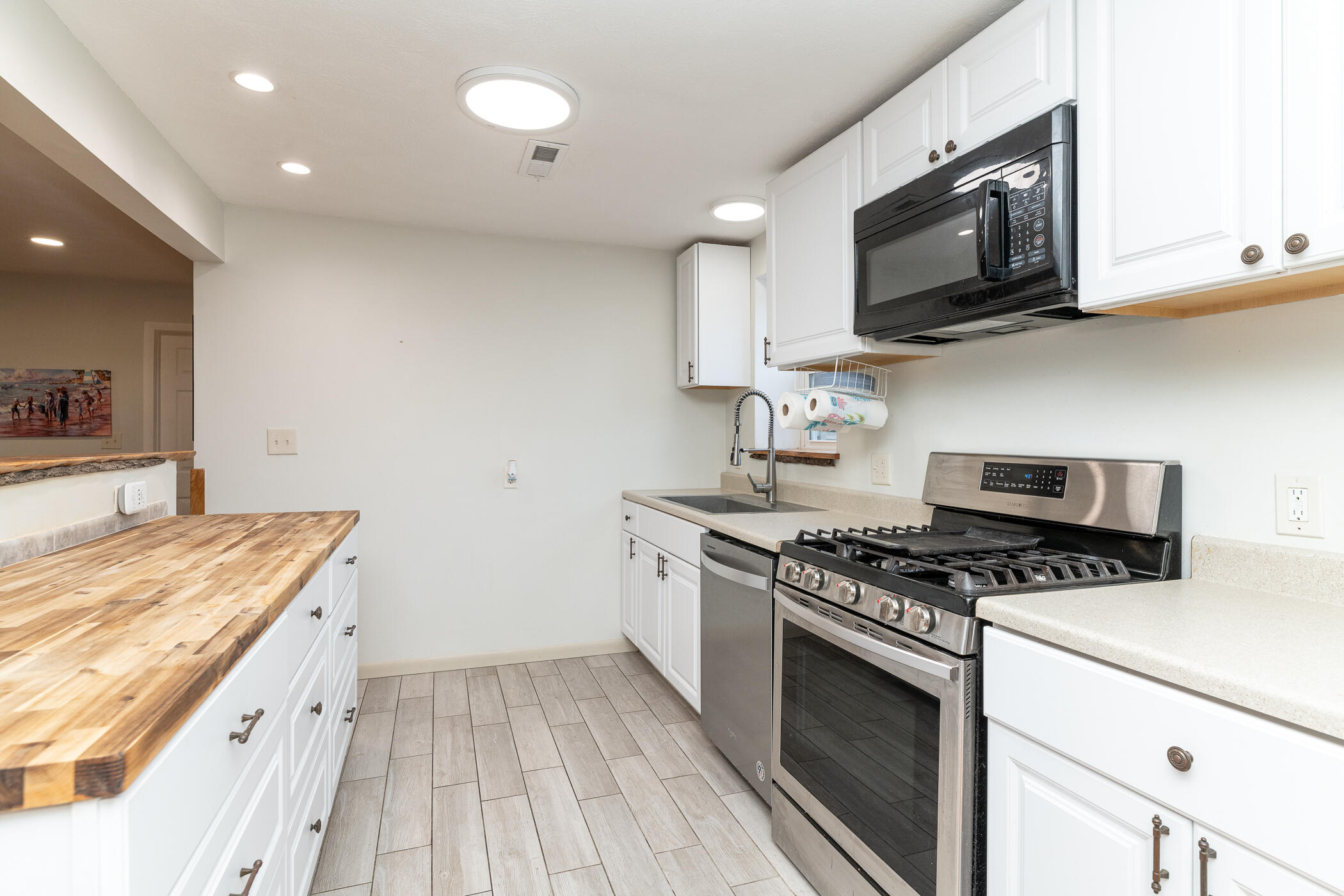 6922 Lovers Lane Portage MI 49002