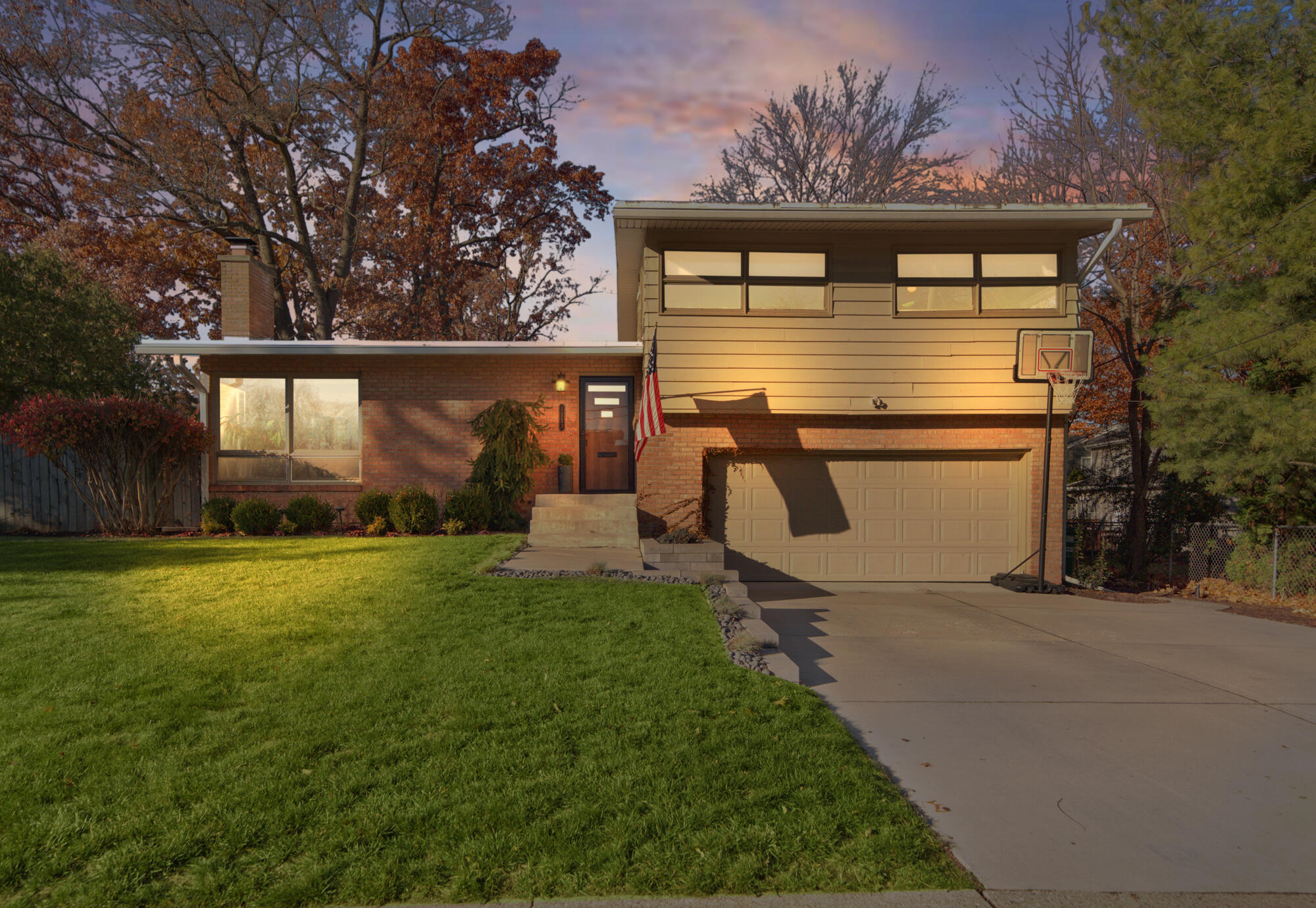 1353 Pinecrest Avenue SE East Grand Rapids MI 49506