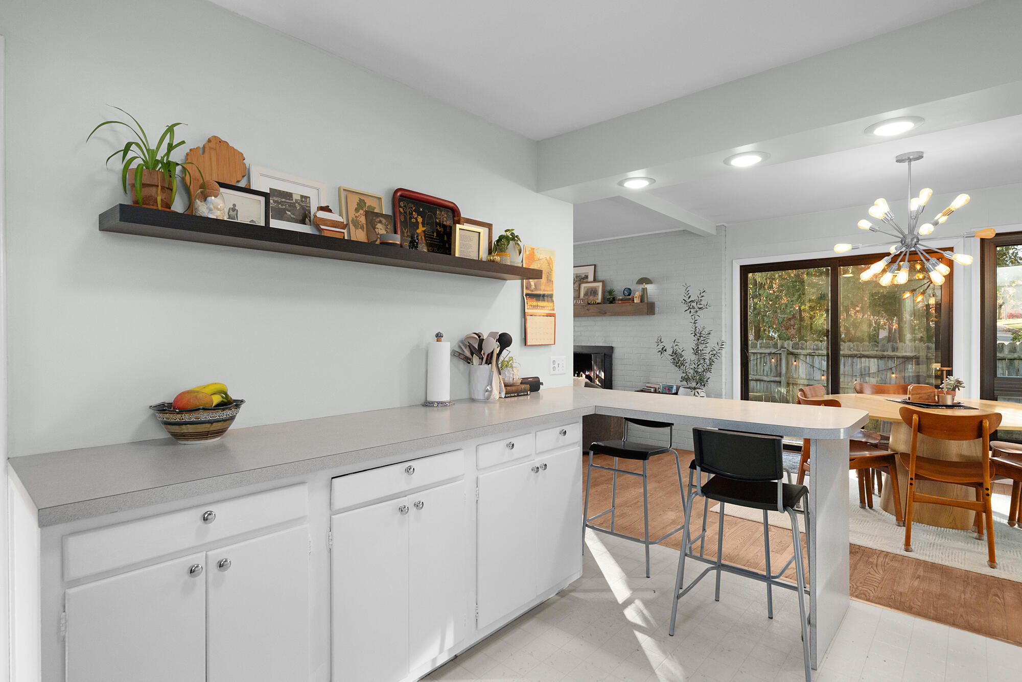 1353 Pinecrest Avenue SE East Grand Rapids MI 49506