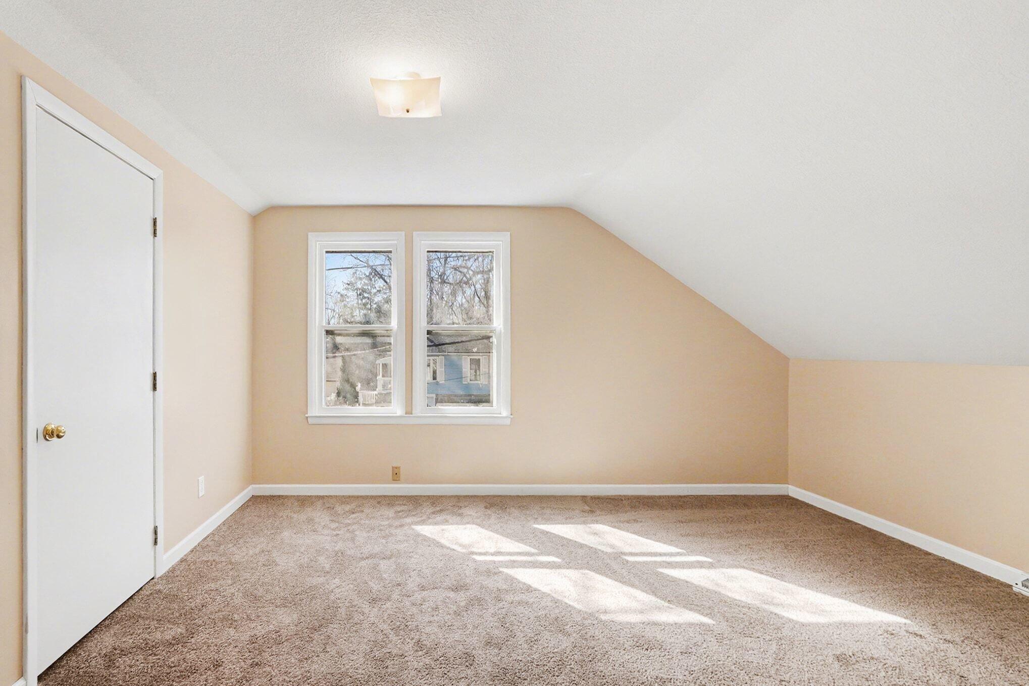 892 W Forest Avenue Muskegon MI 49441