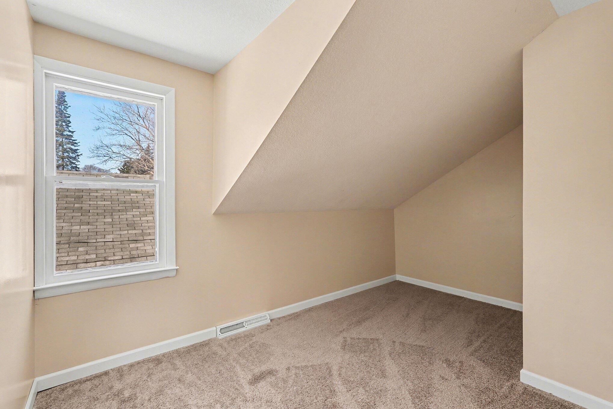 892 W Forest Avenue Muskegon MI 49441