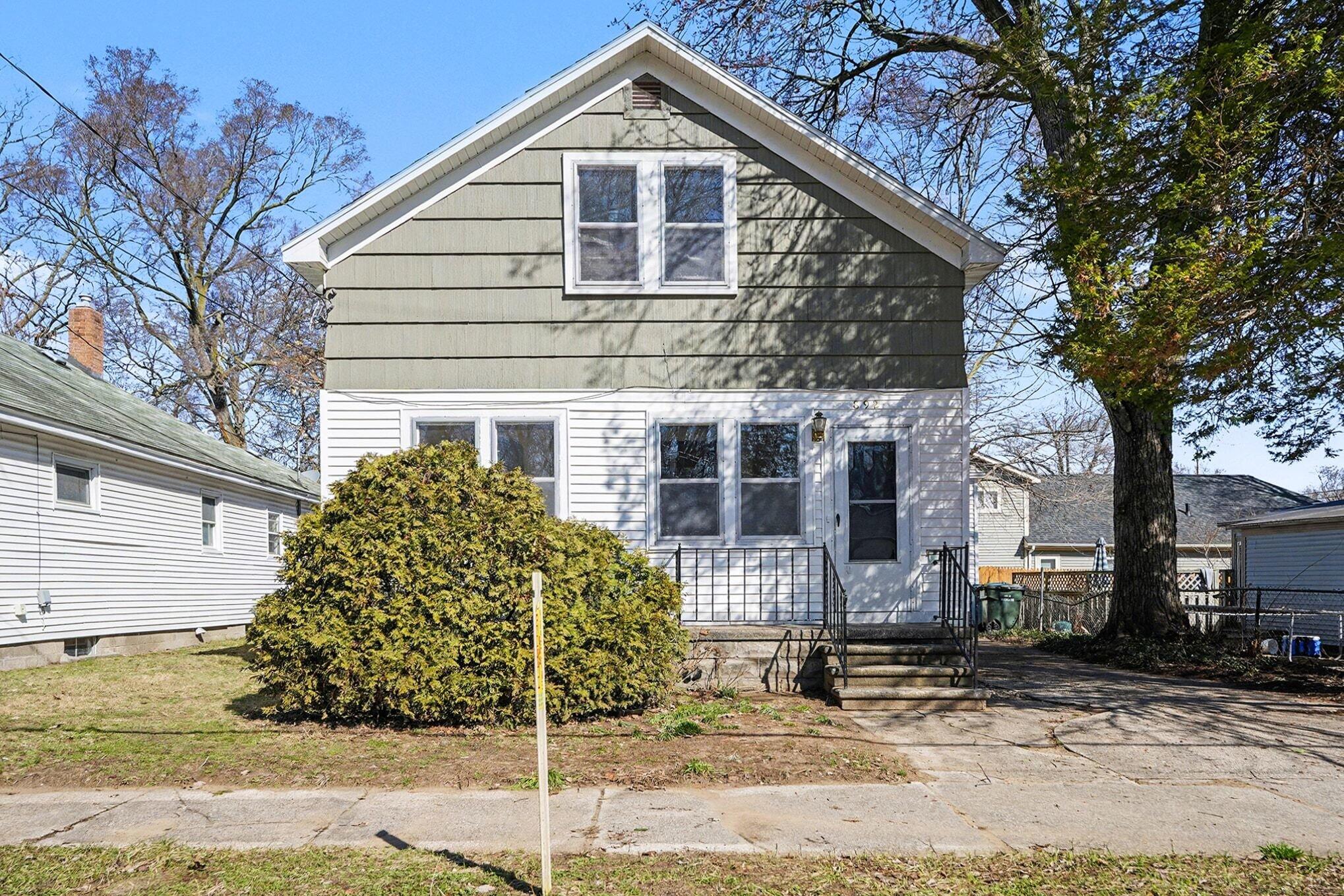 892 W Forest Avenue Muskegon MI 49441