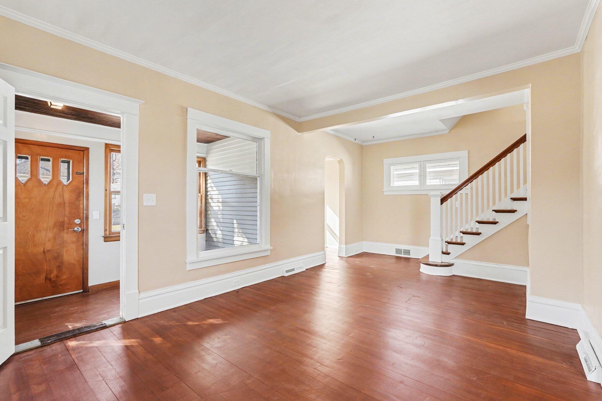 892 W Forest Avenue Muskegon MI 49441