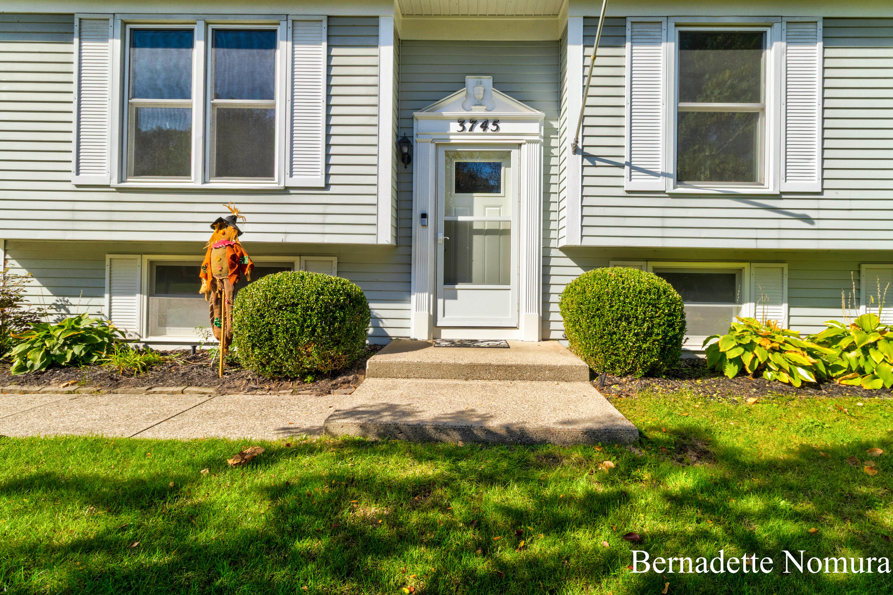 3745 Algansee Drive NE Grand Rapids MI 49525