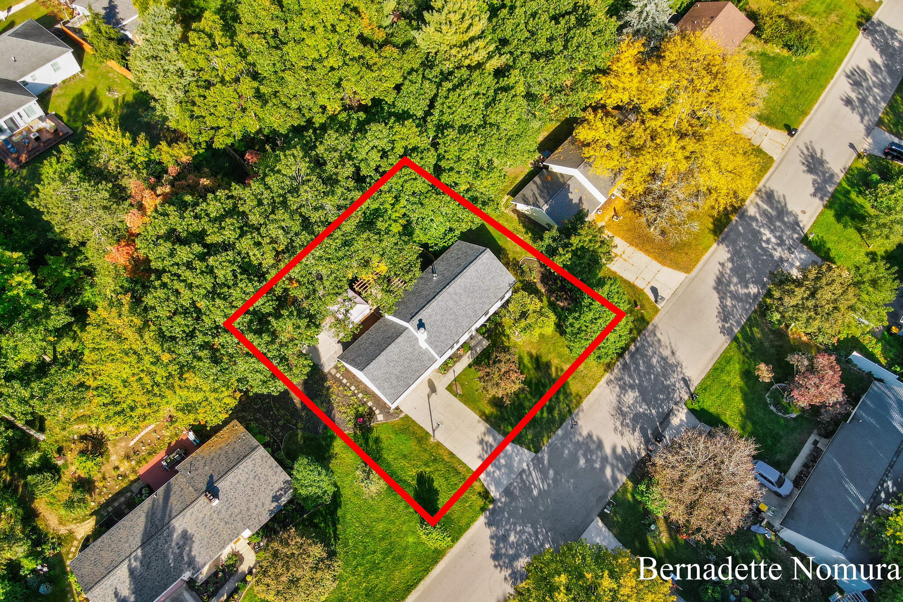 3745 Algansee Drive NE Grand Rapids MI 49525