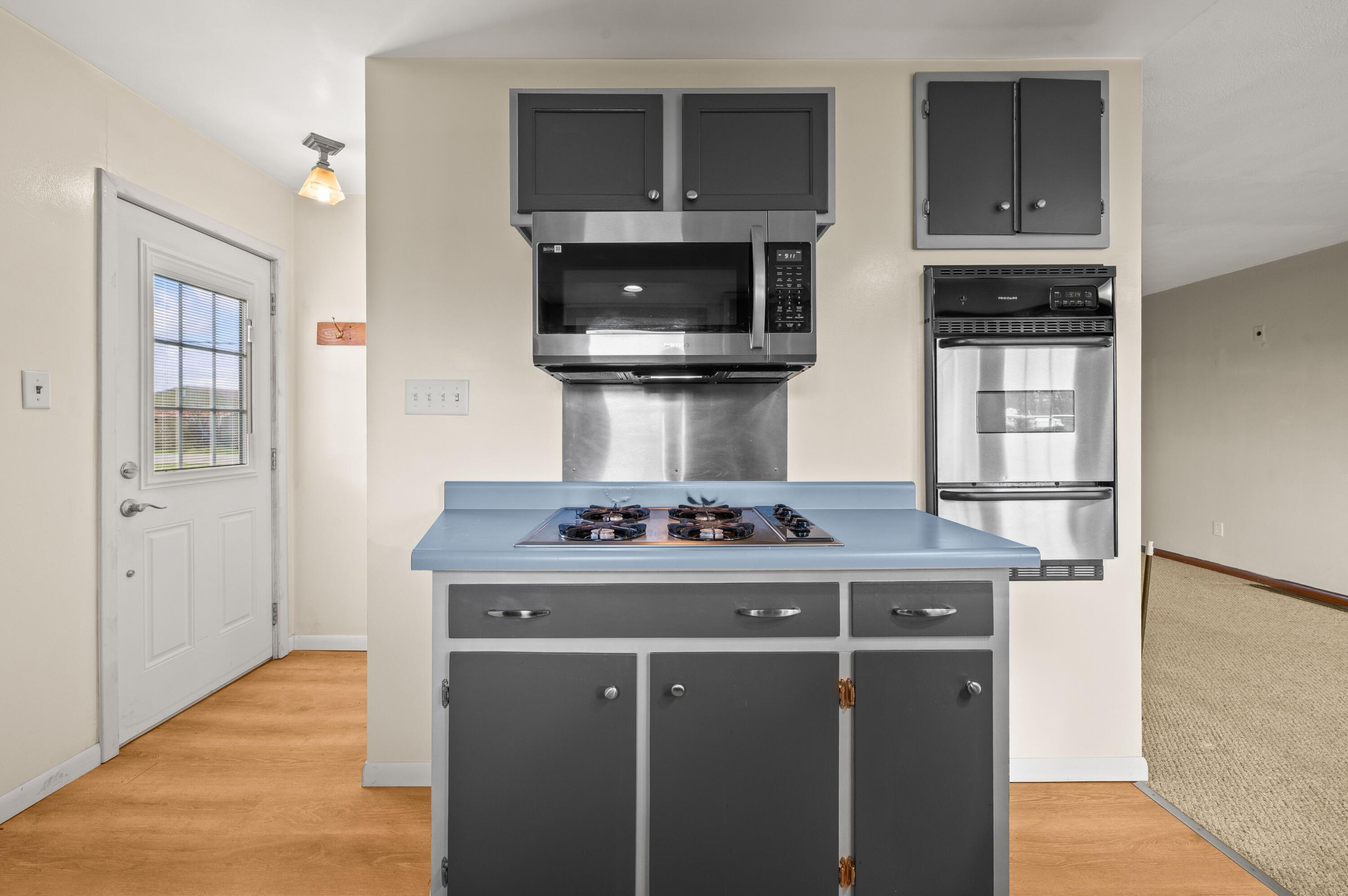 27532 May Street Edwardsburg MI 49112