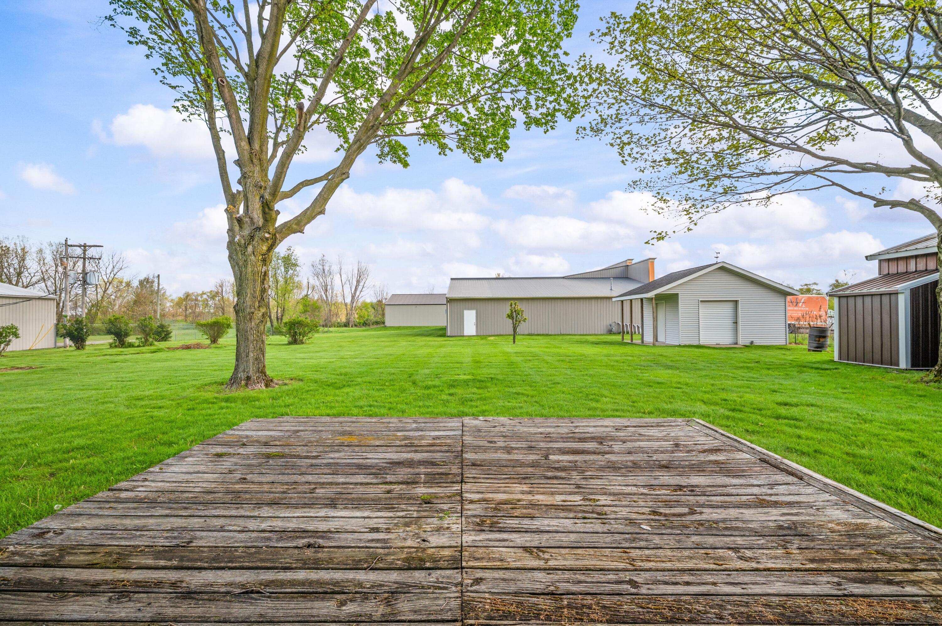 27532 May Street Edwardsburg MI 49112