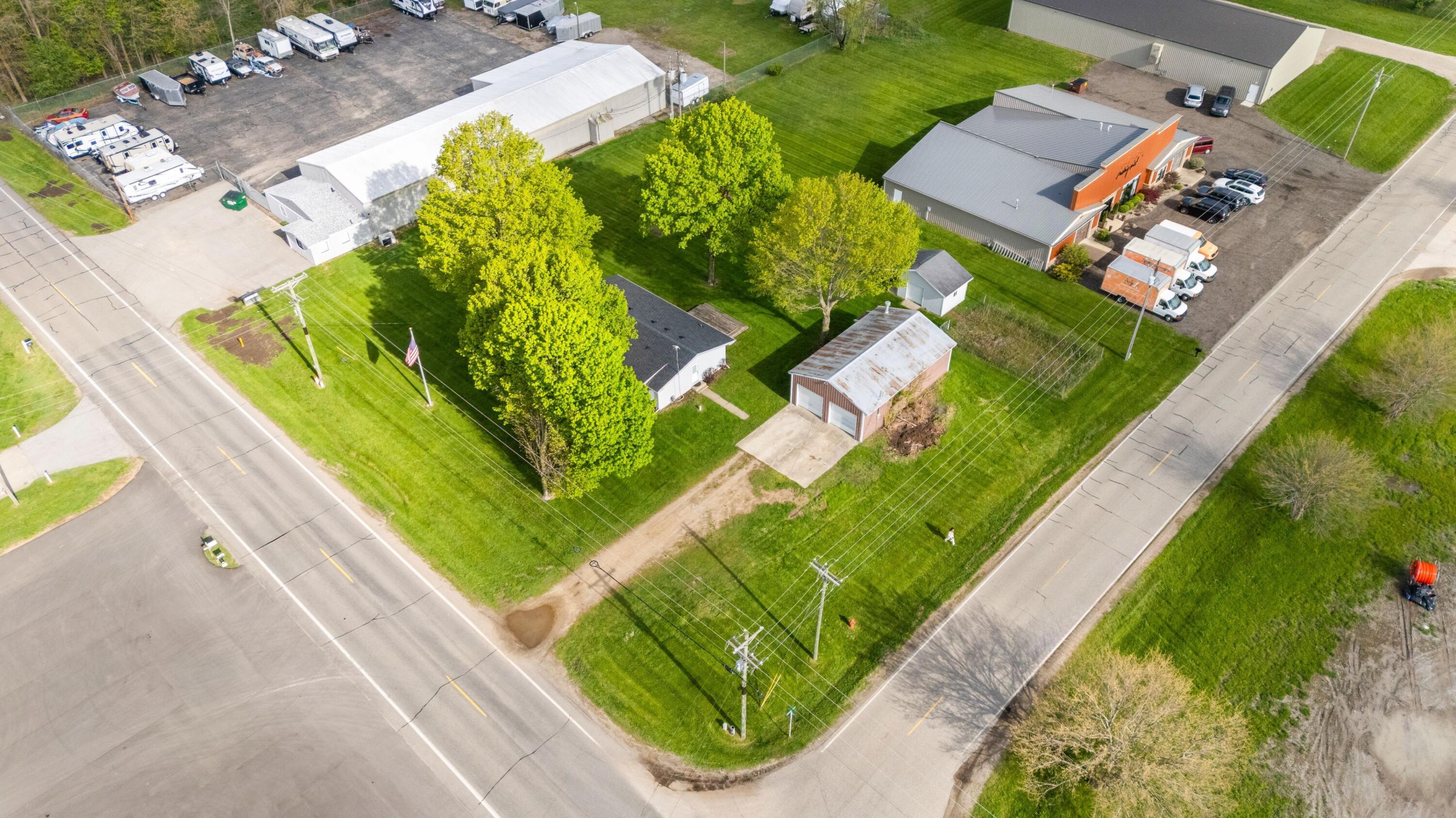 27532 May Street Edwardsburg MI 49112